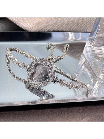 1pc Women's Alloy Bracelet Fashion Heart-Shaped Case Arabic Dial Quartz Watch With Drawstring, Suitable For Decoration