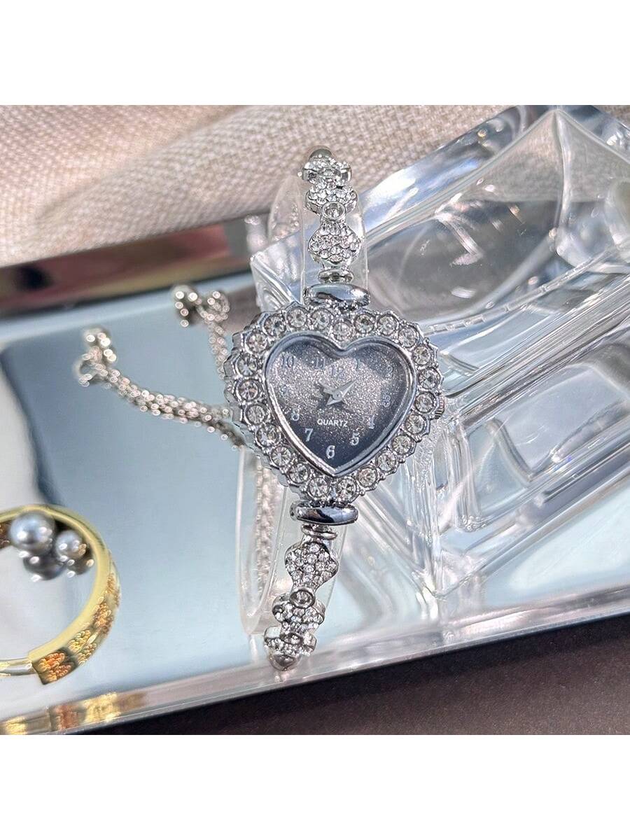 1pc Women's Alloy Bracelet Fashion Heart-Shaped Case Arabic Dial Quartz Watch With Drawstring, Suitable For Decoration