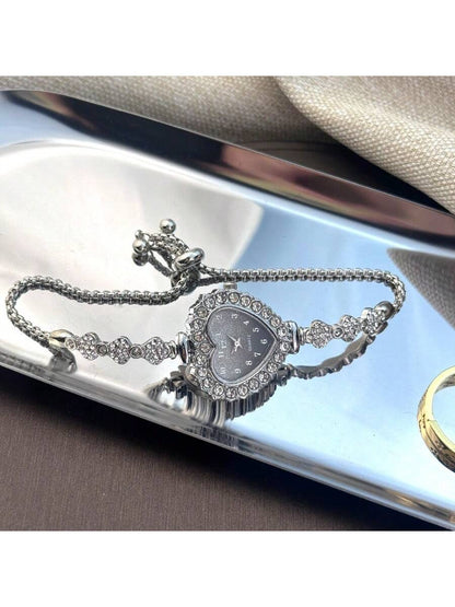 1pc Women's Alloy Bracelet Fashion Heart-Shaped Case Arabic Dial Quartz Watch With Drawstring, Suitable For Decoration