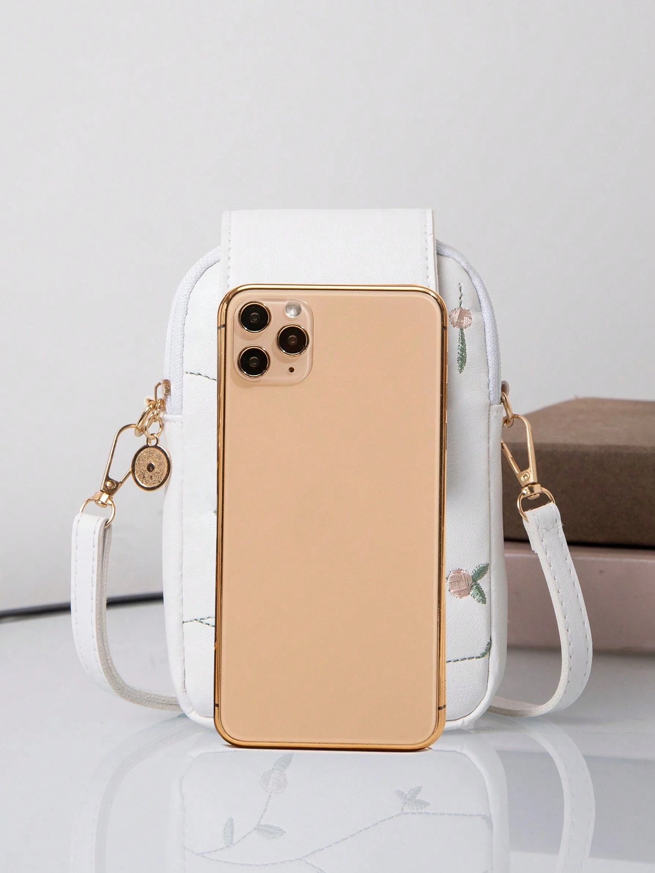 2024 New Women Bag Wholesale, Versatile Shoulder Messenger Bag, Sweet Square Bag For Spring/ Summer