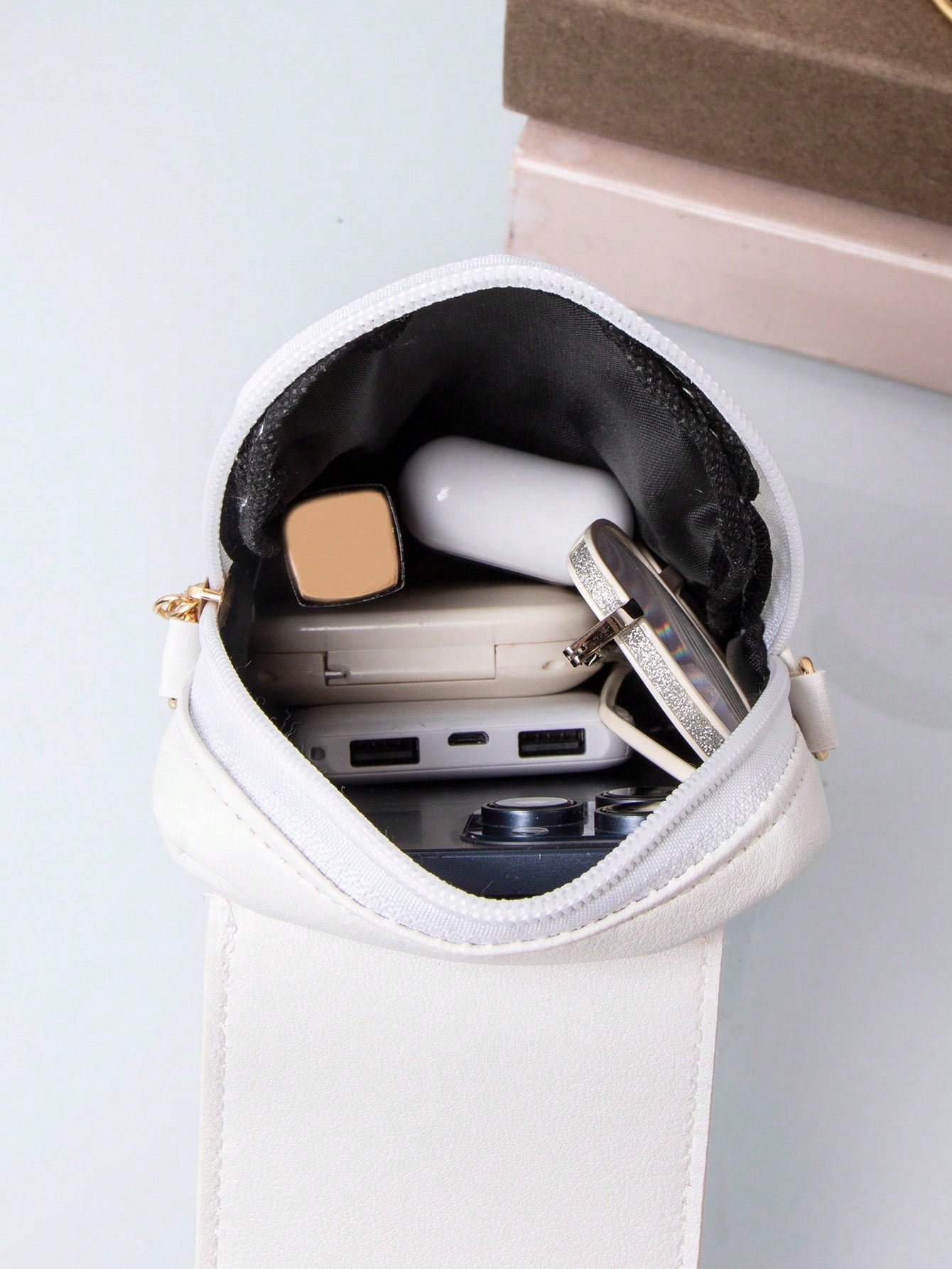 2024 New Women Bag Wholesale, Versatile Shoulder Messenger Bag, Sweet Square Bag For Spring/ Summer
