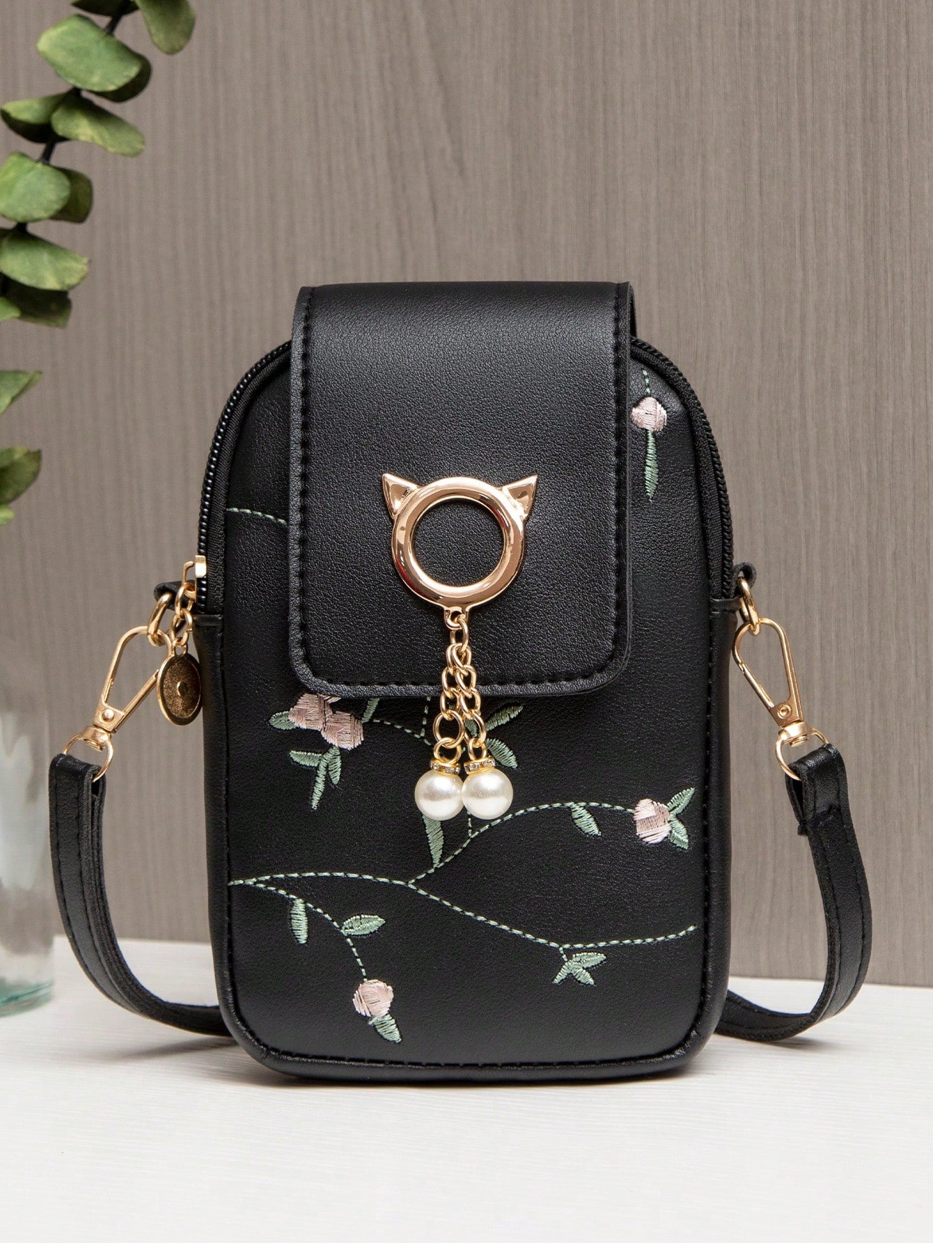 2024 New Women Bag Wholesale, Versatile Shoulder Messenger Bag, Sweet Square Bag For Spring/ Summer