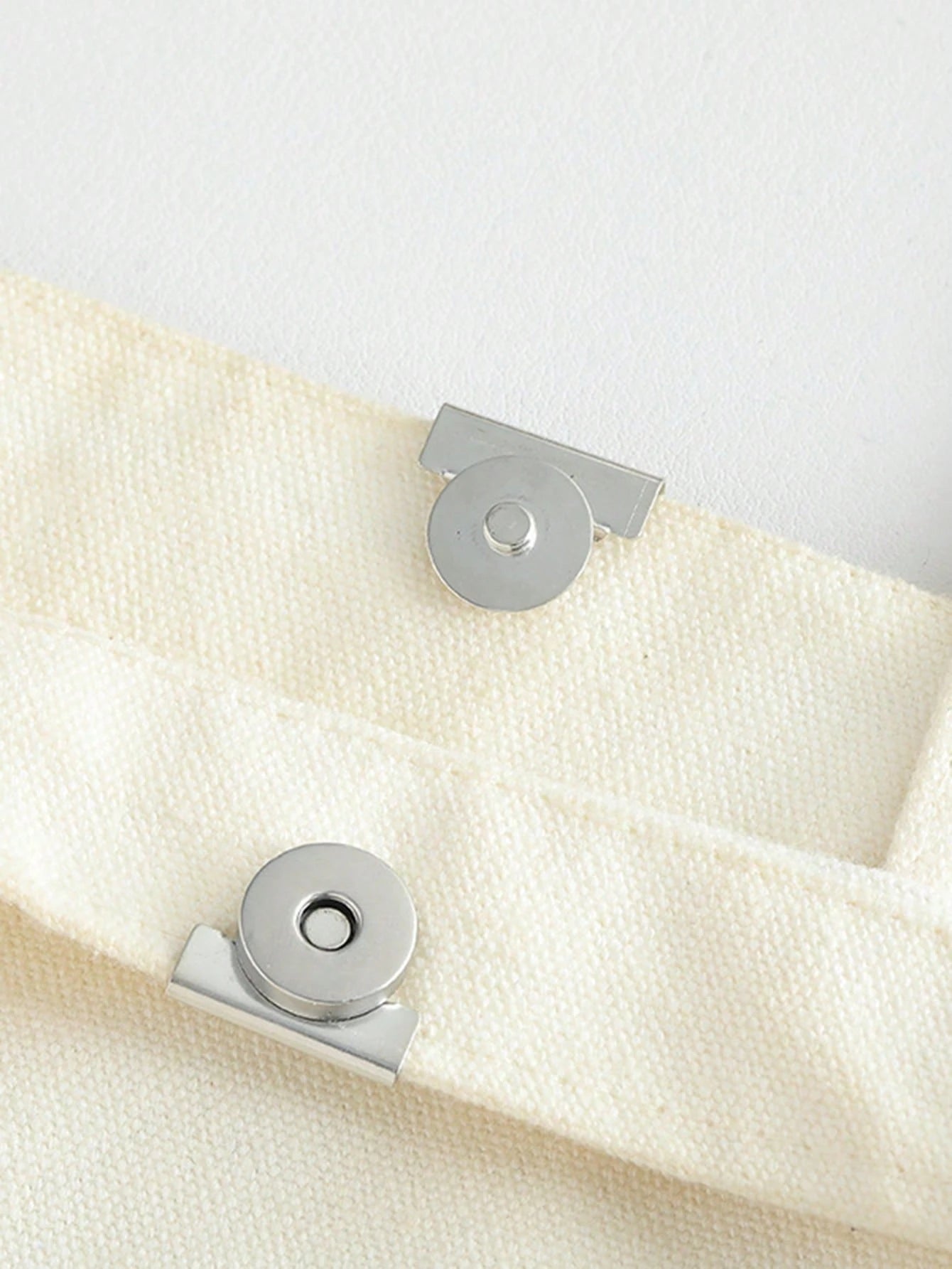 20mm*7mm Magnetic Alloy Clasp, 4 Colors Available, Seamless Magnetic Closure, Suitable For Shoulder Bags And Clothing, DIY Craft Accessories, Vintage Bag Metal Buckle Rotary Lock, Suitable For Shoulde