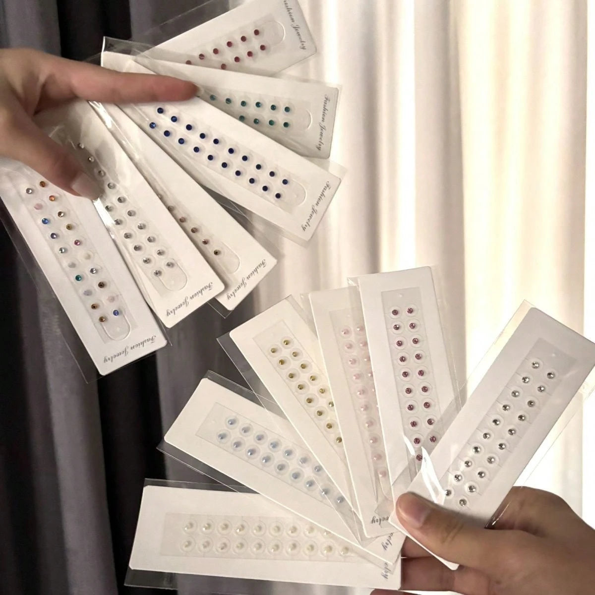 20pcs Disposable Ear Acupressure Patches, Ear Acupuncture Therapy Massage Ear Point Stickers