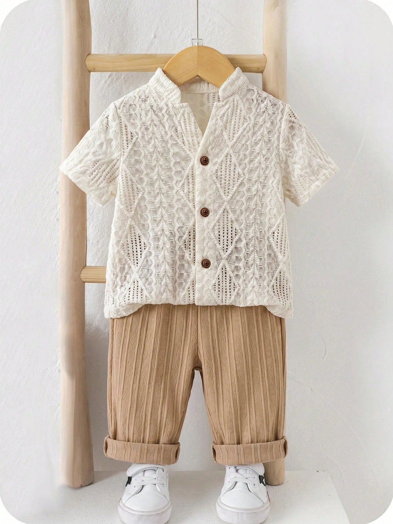 2pcs Baby Boys Baby Girls Toddler Boys Casual Preppy Versatile White Solid Color Hollow Knit Soft Small Collar Short Sleeve Button-Up Top Textured Fabric Half Placket Short Sleeve T-Shirt And Co