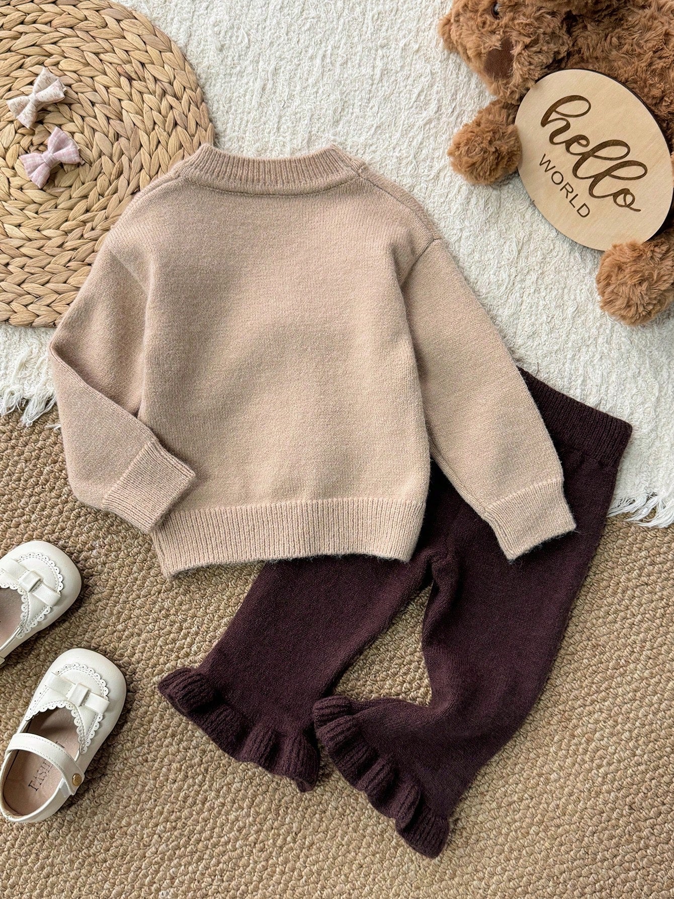 2pcs Baby Girl Elegant 3D Bow Decor Pullover Long Sleeve Autumn Winter Top And Solid Color Ruffle Hem Long Pants Set