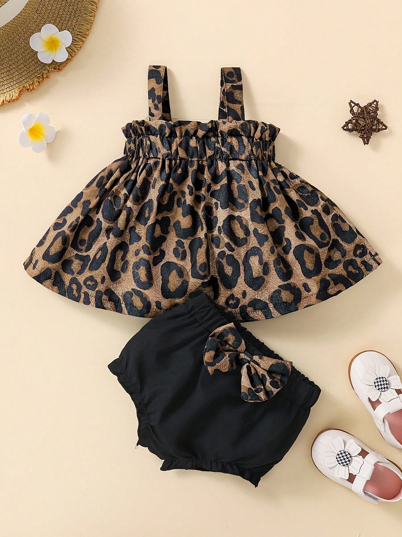 2pcs Baby Girls' Outfit Set, Dark Brown Leopard Print Suspender Dress Top + Black Bowknot Shorts, Spring/Summer