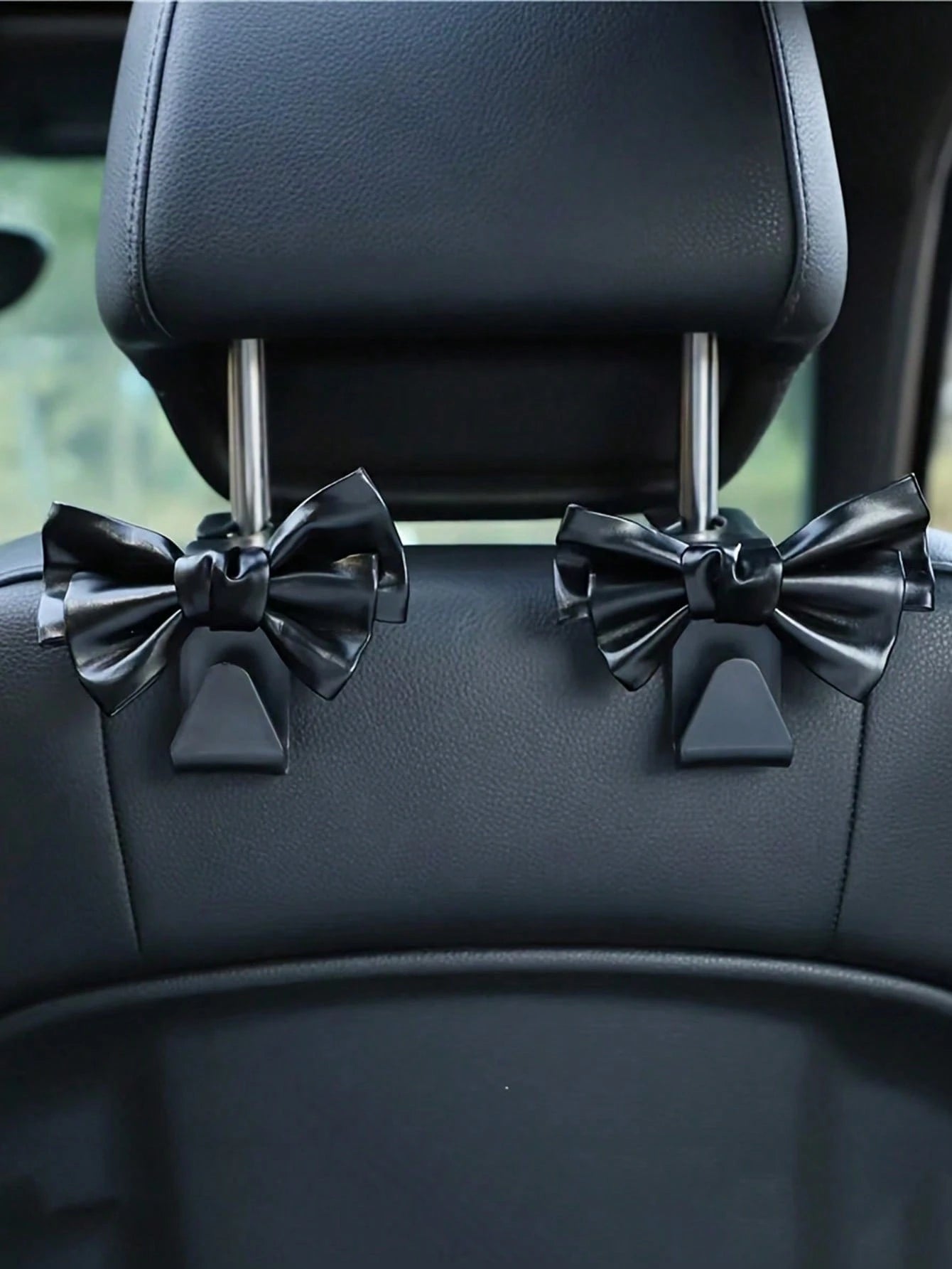 2pcs Creative Bow Shaped Invisible Car Trunk Storage Hooks