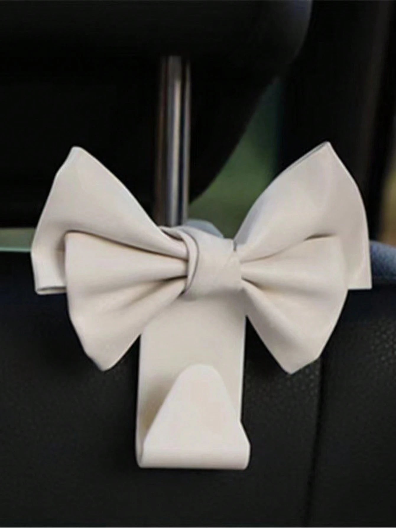 2pcs Creative Bow Shaped Invisible Car Trunk Storage Hooks