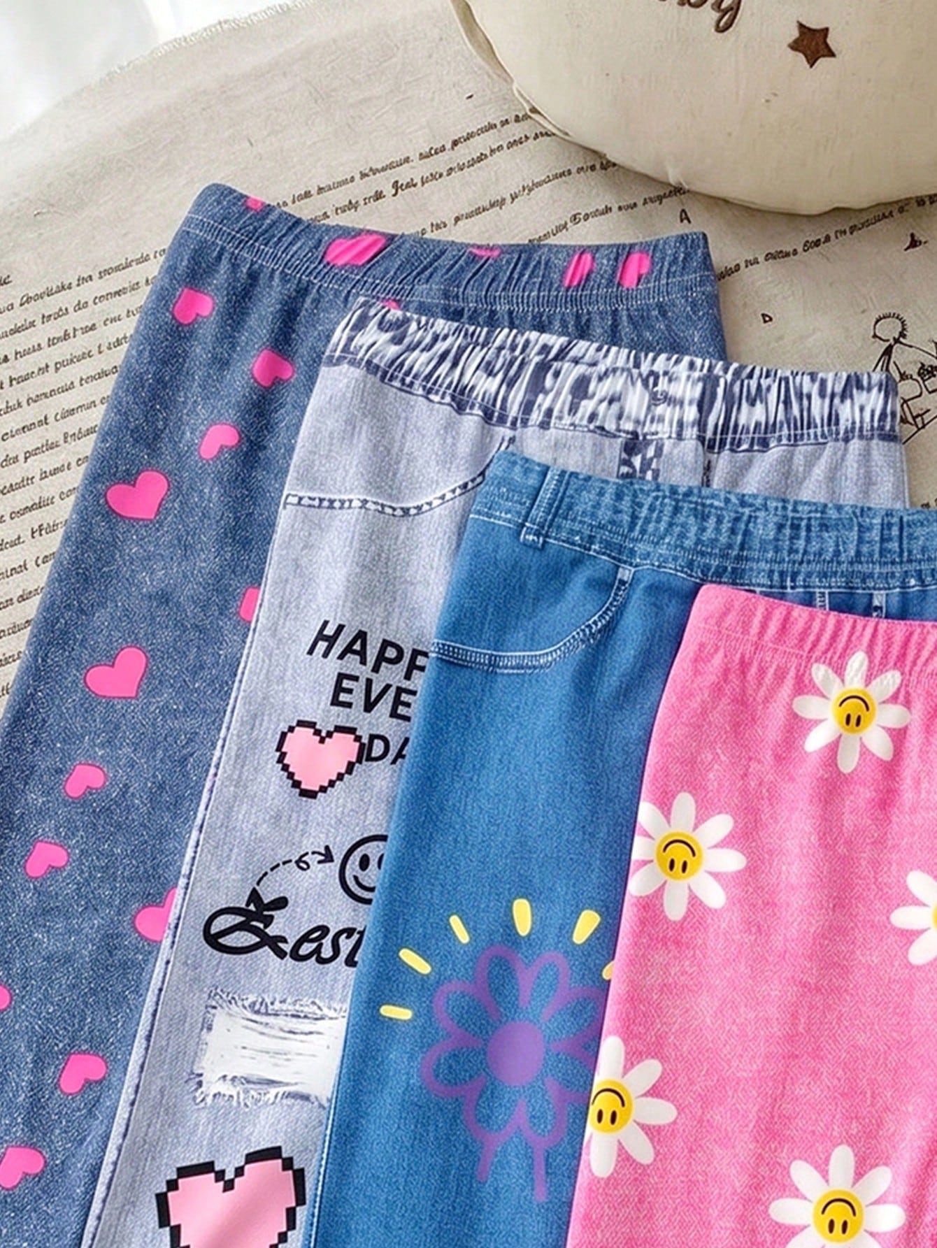 2pcs Random Baby Girls Leggings, Casual Versatile Soft Cute Heart, Face, Cherry And Flower Pattern, Suitable For Spring, Summer, Autumn Casual Wear, Multi-Color Sweet Cute Printed Leggings Long Pants