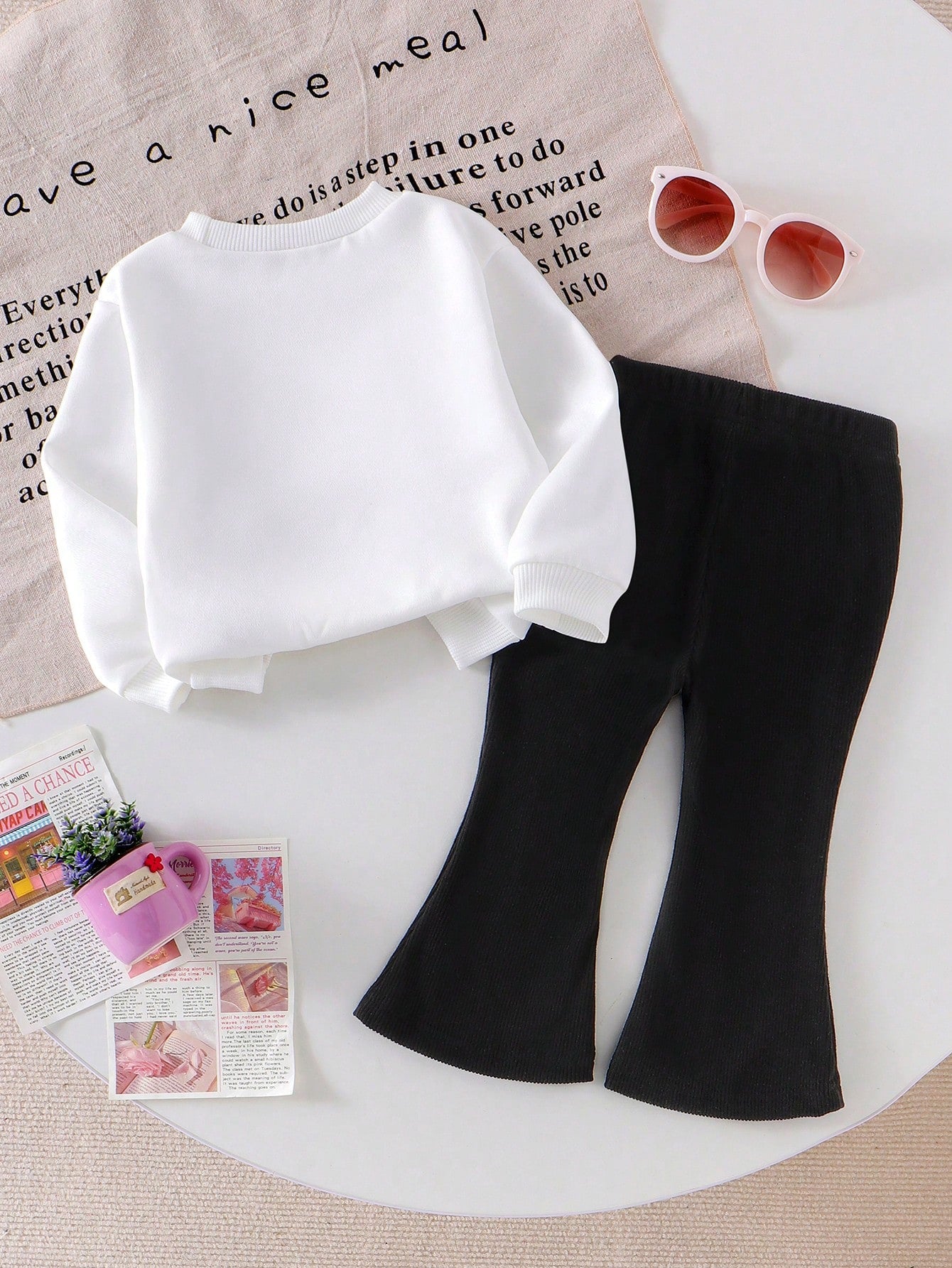 2pcs/Set Baby Girls Cute White Autumn Outfit,Long Sleeve Bowknot Leopard Print Sweatshirt And Flare Pants Set,Knit Casual Matching Family Gift Wear