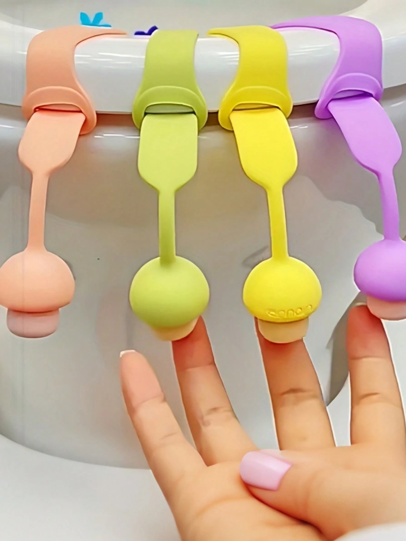 3/1pc Multi-Functional Hygienic Bathroom Accessory Anti-Dirt Toilet Seat Lifter, Contactless Cleaning Handle, Creative Universal Anti-Fouling Toilet Seat Opener