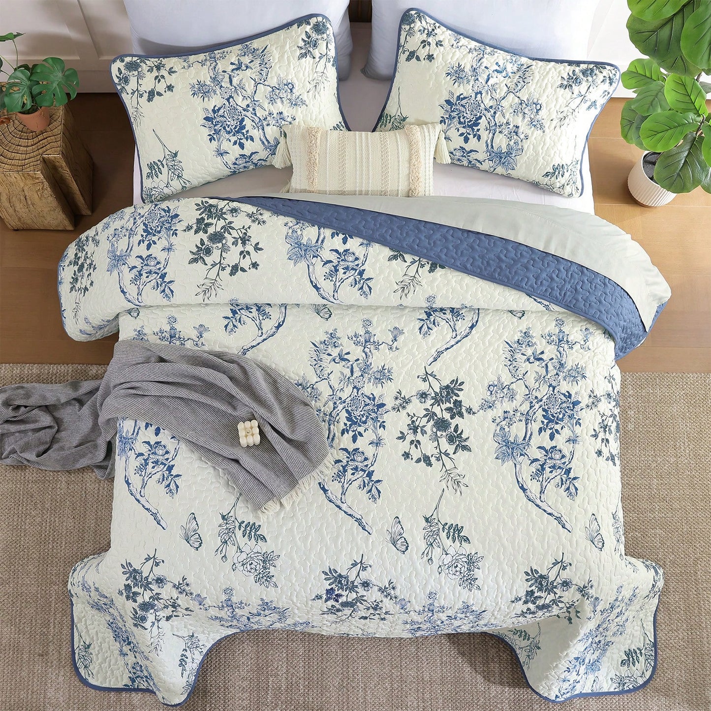 3 Piece Blue Floral Quilt Set Queen King Size, Botanical Leaf & Butterfly Pattern Bedspread Coverlet Set Bedroom Deccor, Soft Farmhouse Plants Quilts Bedding Set For Wedding Items,Home Bed Room Decor