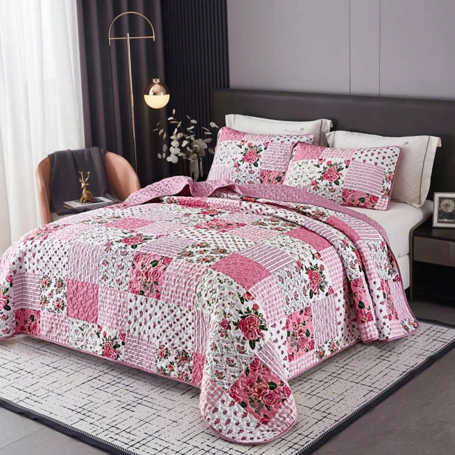 3-Piece Sweet Pink Quilted Bedspread Set With Floral Patchwork Print, Includes 1 Bedspread And 2 Pillowcases, Machine Washable, Suitable For All Seasons, Soft Breathable Comfortable Bedroom Dorm Room