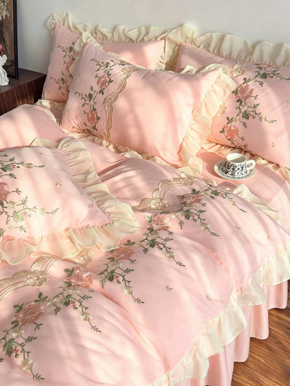 3pcs Soft Skin-Friendly Comfortable Pink Floral Embroidered Lace Ruffle Edge Duvet Cover Set (1*Duvet Cover + 2*Pillowcases, Inserts Not Included), French Country Style, Feminine, Girly, Suitable For