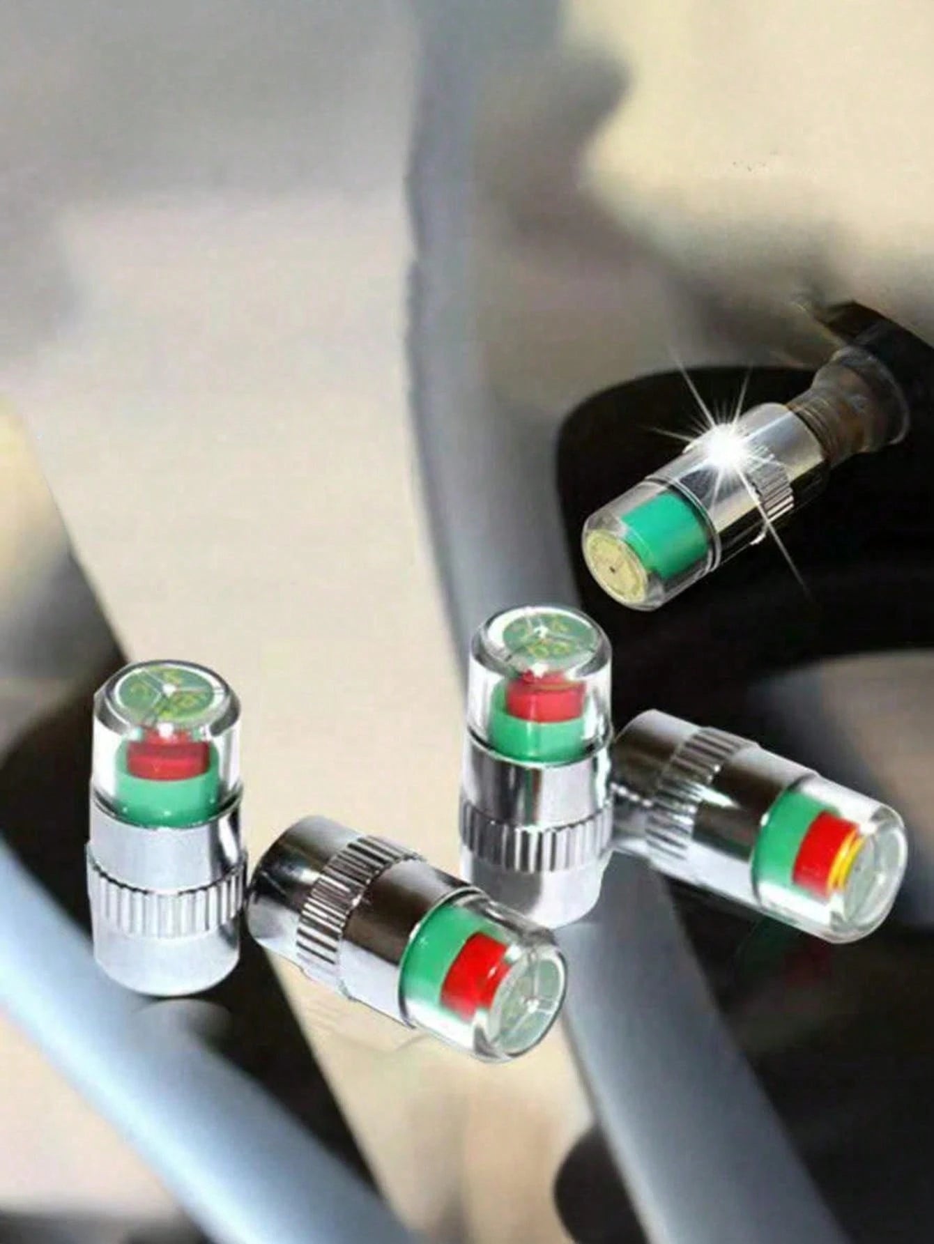 4 Pcs Car Monitoring Valve Cap Tires Pressure Indicator Tire Gauge Indicators Alert Sensor External Detection, Motorcycle Car Tire Pressure Monitor Valve Cap Sensor Indicator Eye Alert Auto Tire Press