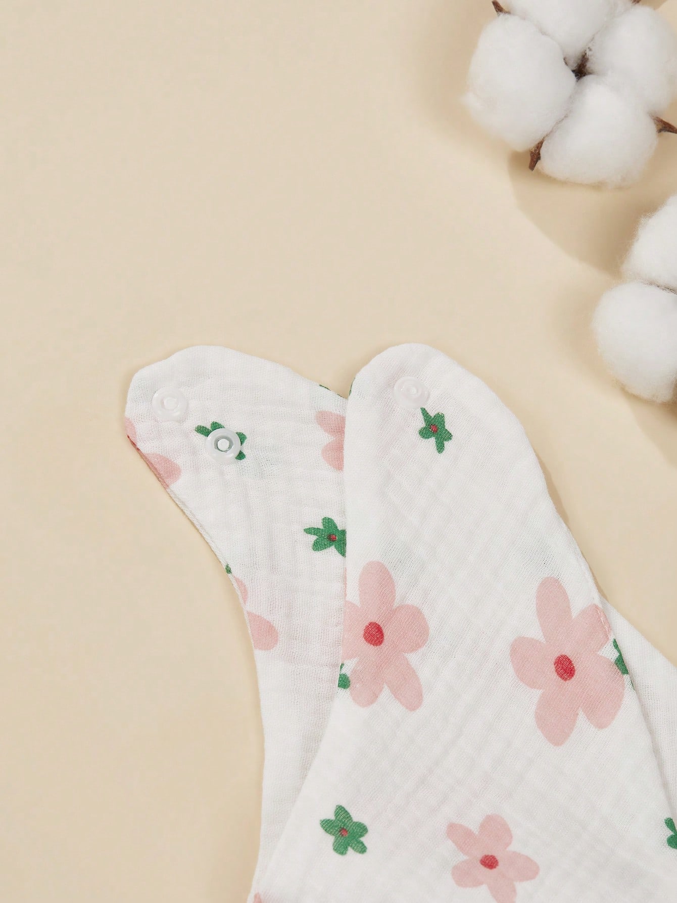 7PCS Pure Cotton Solid Color Gauze Soft Breathable Baby Bibs Triangle Bandana Drool Bibs, Bibs, Bibs, Suitable For Neutral Newborn Girls And Boys Drooling And Teething, Newborn Essentials