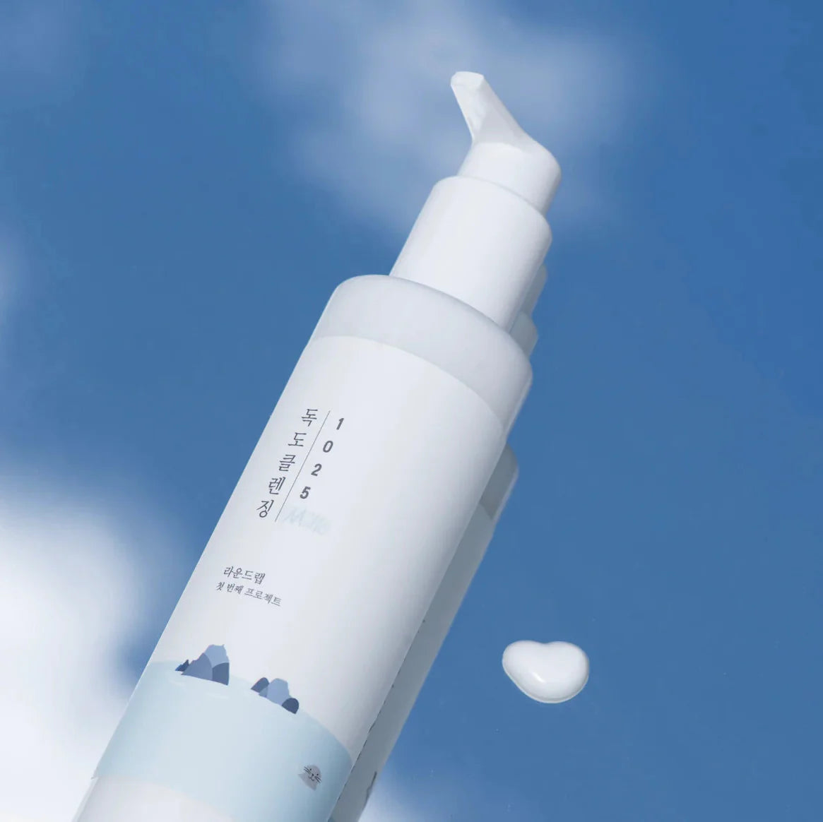 Round Lab 1025 Dokdo Cleansing Milk