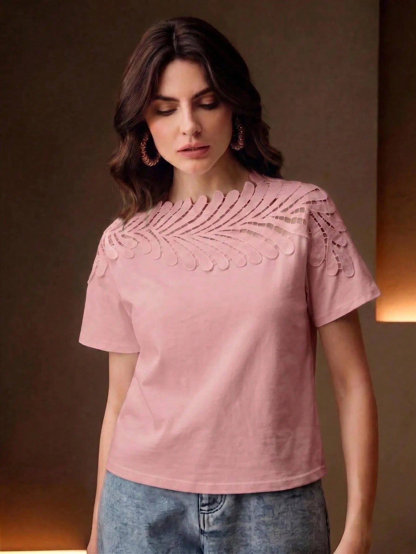 Anewsta Elegant Vacation Style Neckline Patchwork Leaf Lace White Short Sleeve T-Shirt For Women