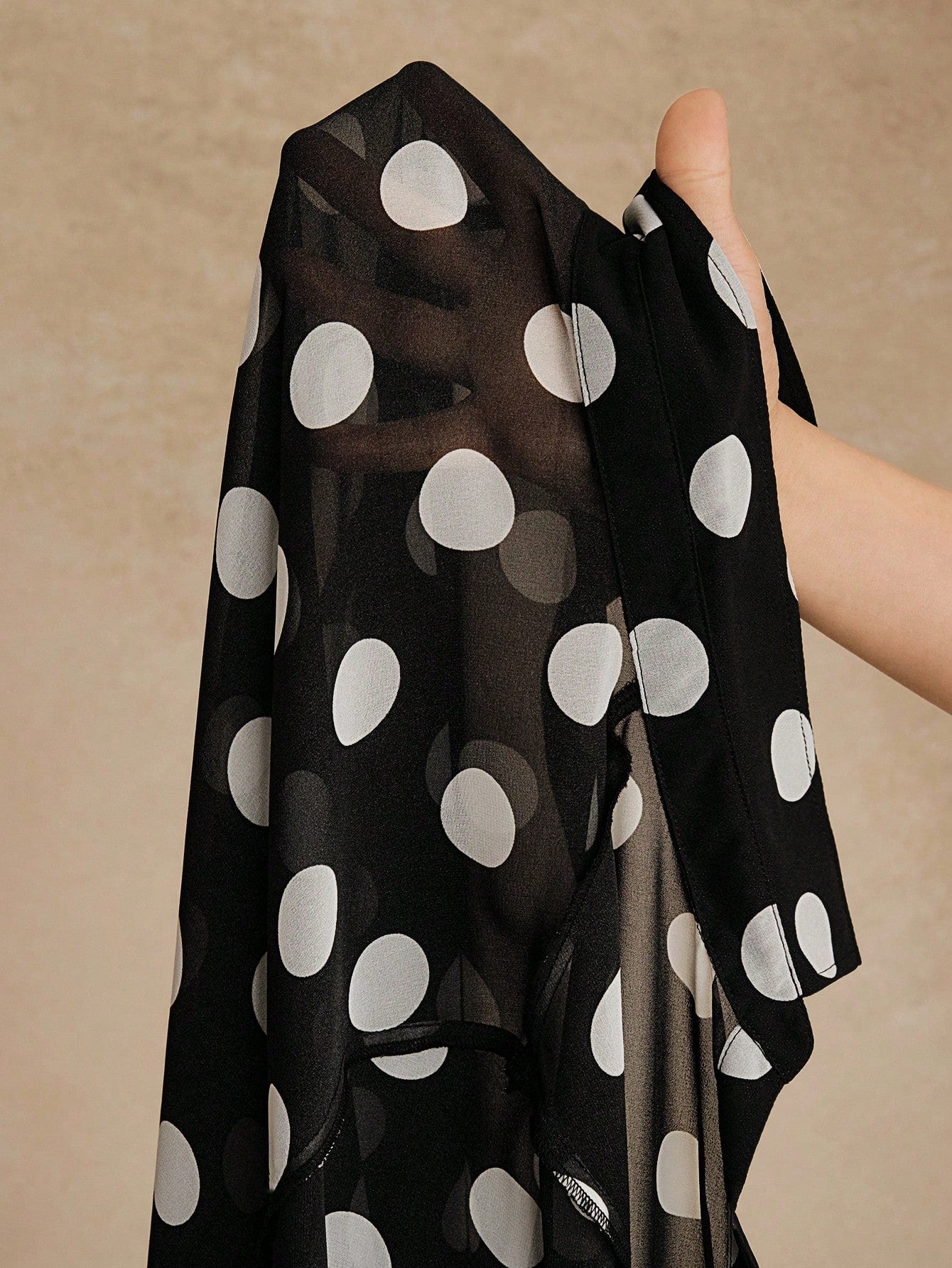 Anewsta Essential High Quality Fashionable French Retro Elegant Polka Dot Chiffon Long Sleeve Blouse, Versatile Shirt For Commuting, Vacation Outfits Women