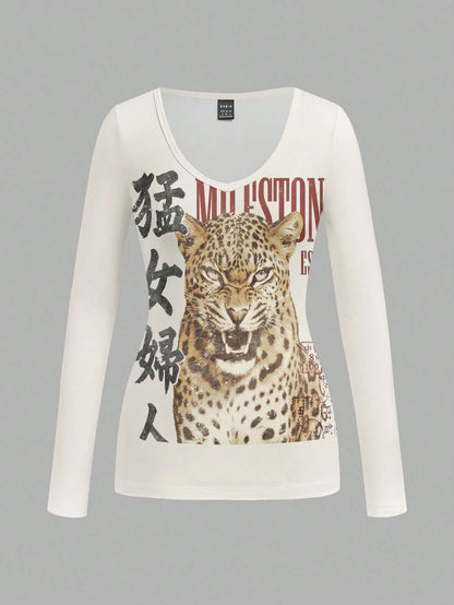 Attitoon Women's V-Neck Slim Fit Long Sleeve T-Shirt, Casual Minimalist Daily Versatile Party Gathering Vintage Punk Airport Y2K Tops, Leopard Chinese Character Distressed Print Pattern T-Shirt, Summe