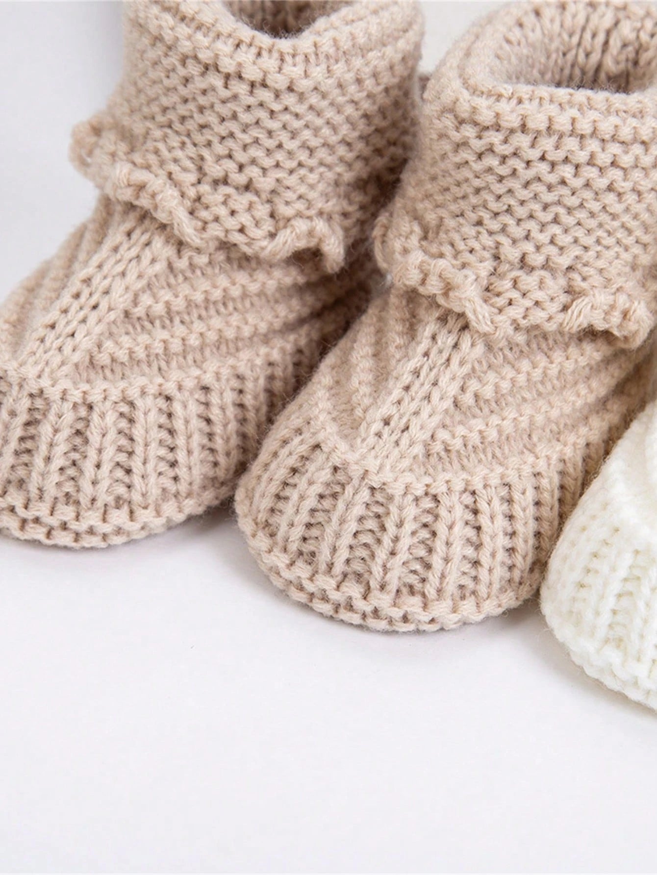 Baby Booties Newborn Babe First Walkers Knit Boots Warm Knit Crib Shoes Crochet Soft Infant Sock For Boy Girl