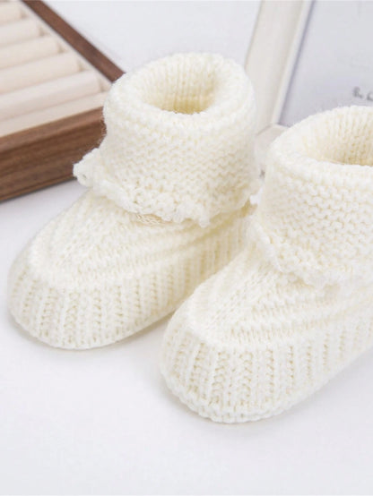 Baby Booties Newborn Babe First Walkers Knit Boots Warm Knit Crib Shoes Crochet Soft Infant Sock For Boy Girl