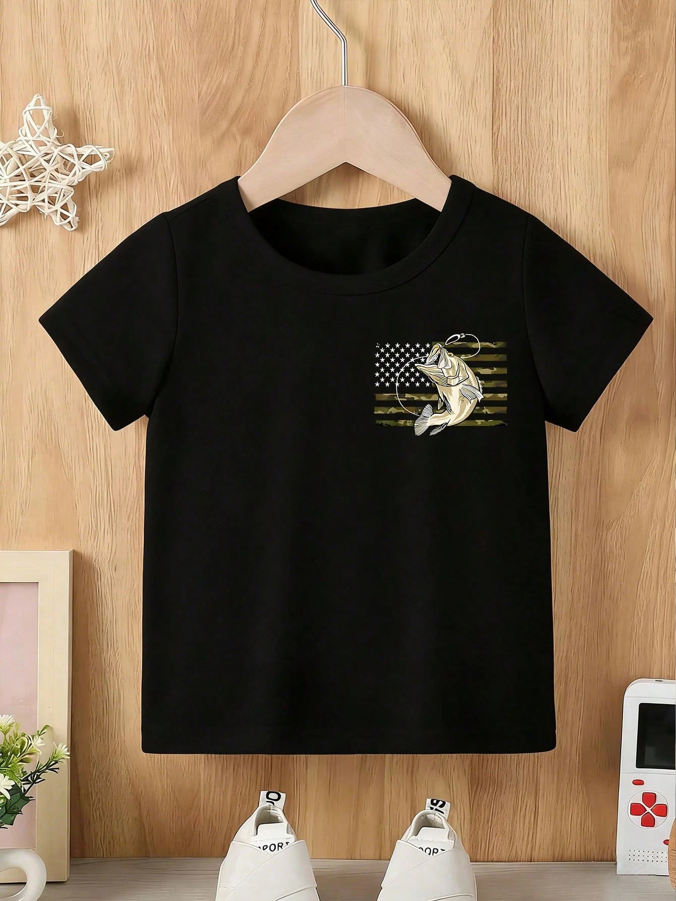 Baby Boy Short Sleeved Loose Round Neck T-Shirt With Old Row Outdoors Offshore Slam Fish Printed Pattern Suitable For Summer Wear