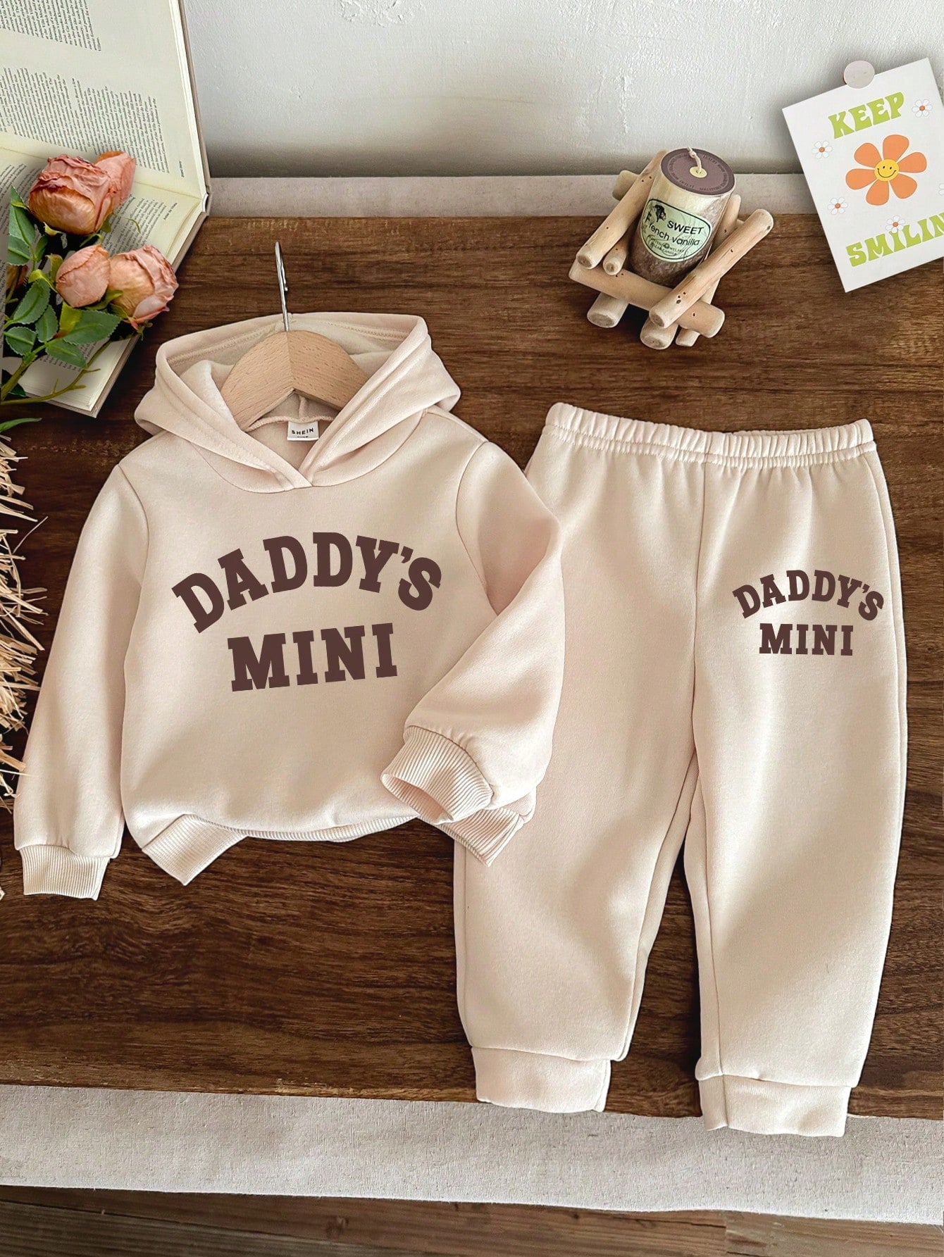 Baby Girl Casual Autumn White Graphic Birthday DADDY'S MINI Letter Print Khaki Knit Soft Hooded Long Sleeve Sweatshirt And Pants Set,Minimalist Outfit
