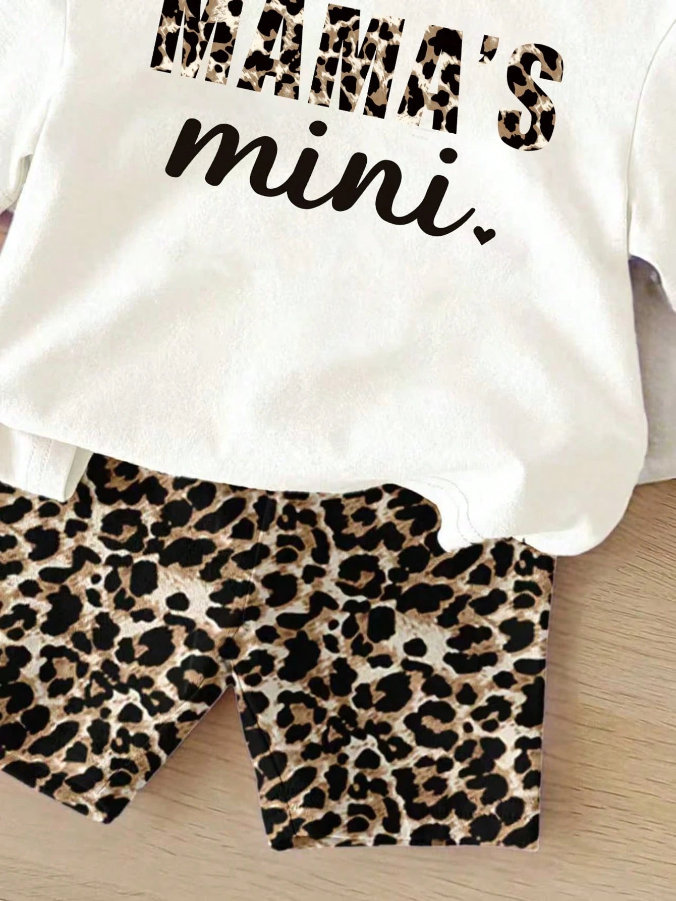 Baby Girl Letter Print Short Sleeve T-Shirt And Leopard Print Shorts Casual Outfit