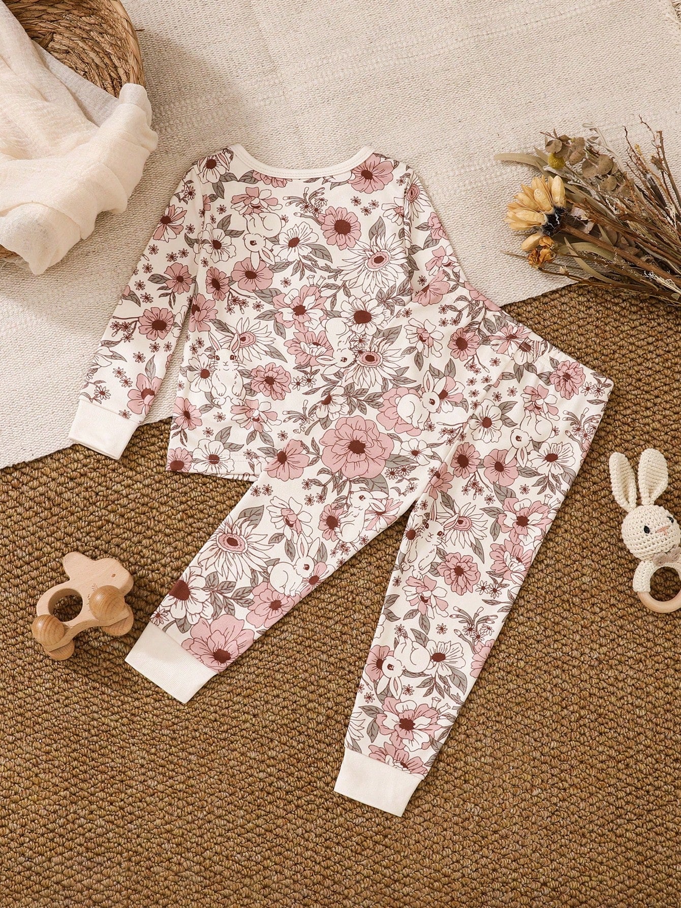 Baby Girl Pink Floral Base Floral Allover Print Long Sleeve Top And Leggings 2pcs Snug Fit Pajamas Set Night Photoshoot Autumn Cute Family Matching
