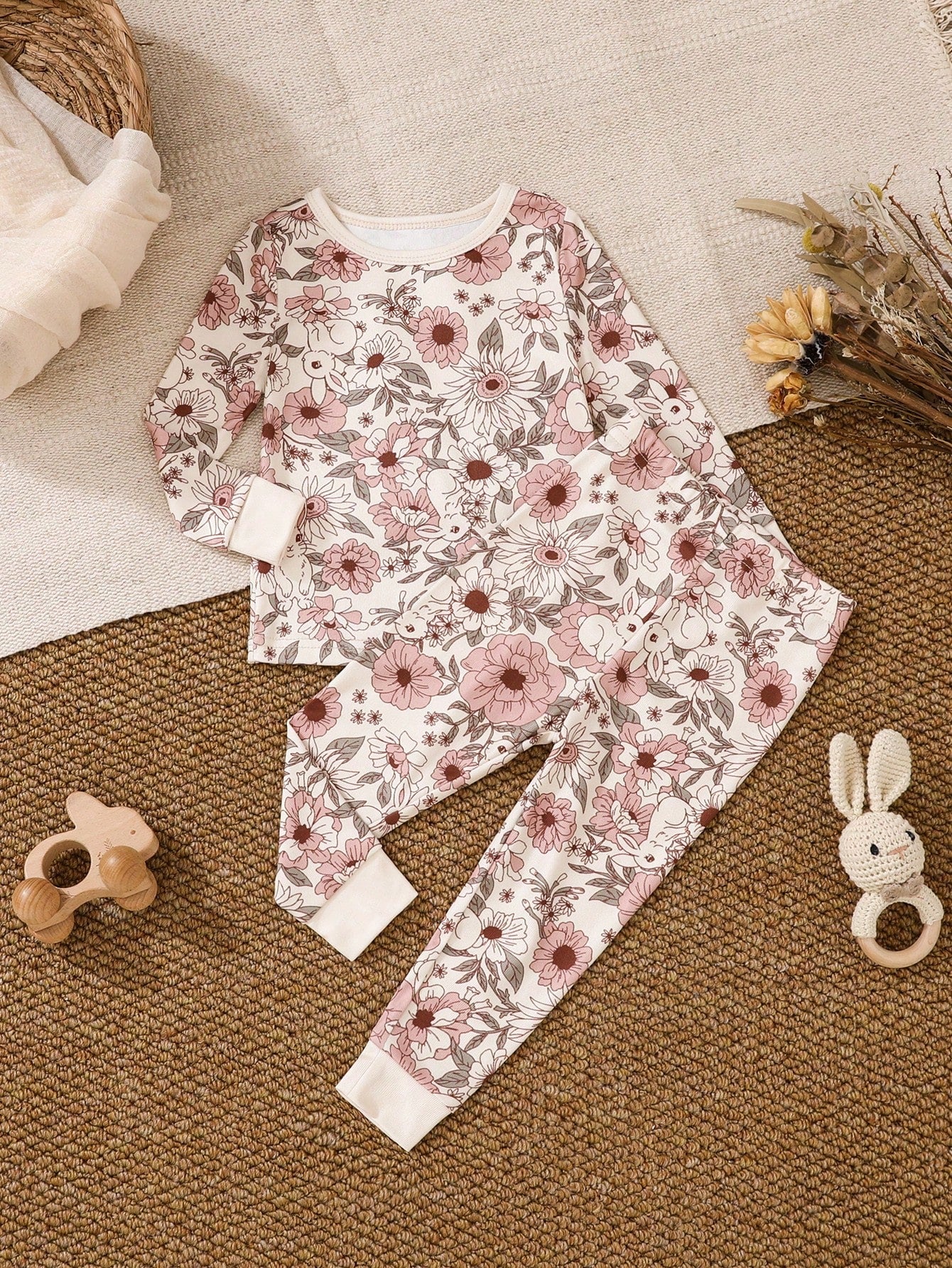Baby Girl Pink Floral Base Floral Allover Print Long Sleeve Top And Leggings 2pcs Snug Fit Pajamas Set Night Photoshoot Autumn Cute Family Matching