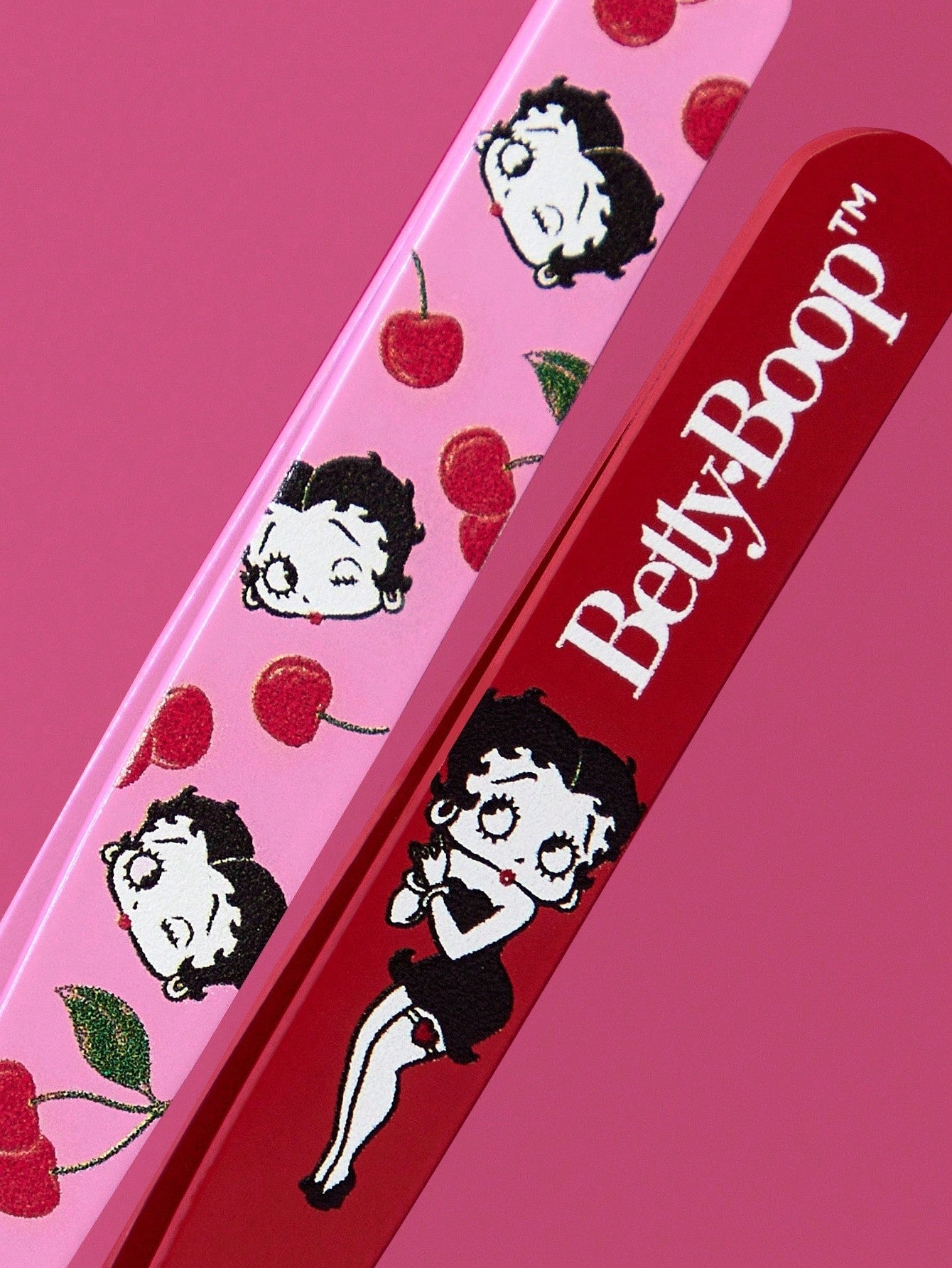 Betty Boop x 2 Pcs Multi-Functional High Precision Stainless Steel Eyebrow Tweezer Set, Cute And Practical Makeup Beauty Tools Set Essential For Home Use, Slanted Mouth, Pointed Nose Clip, Inclu