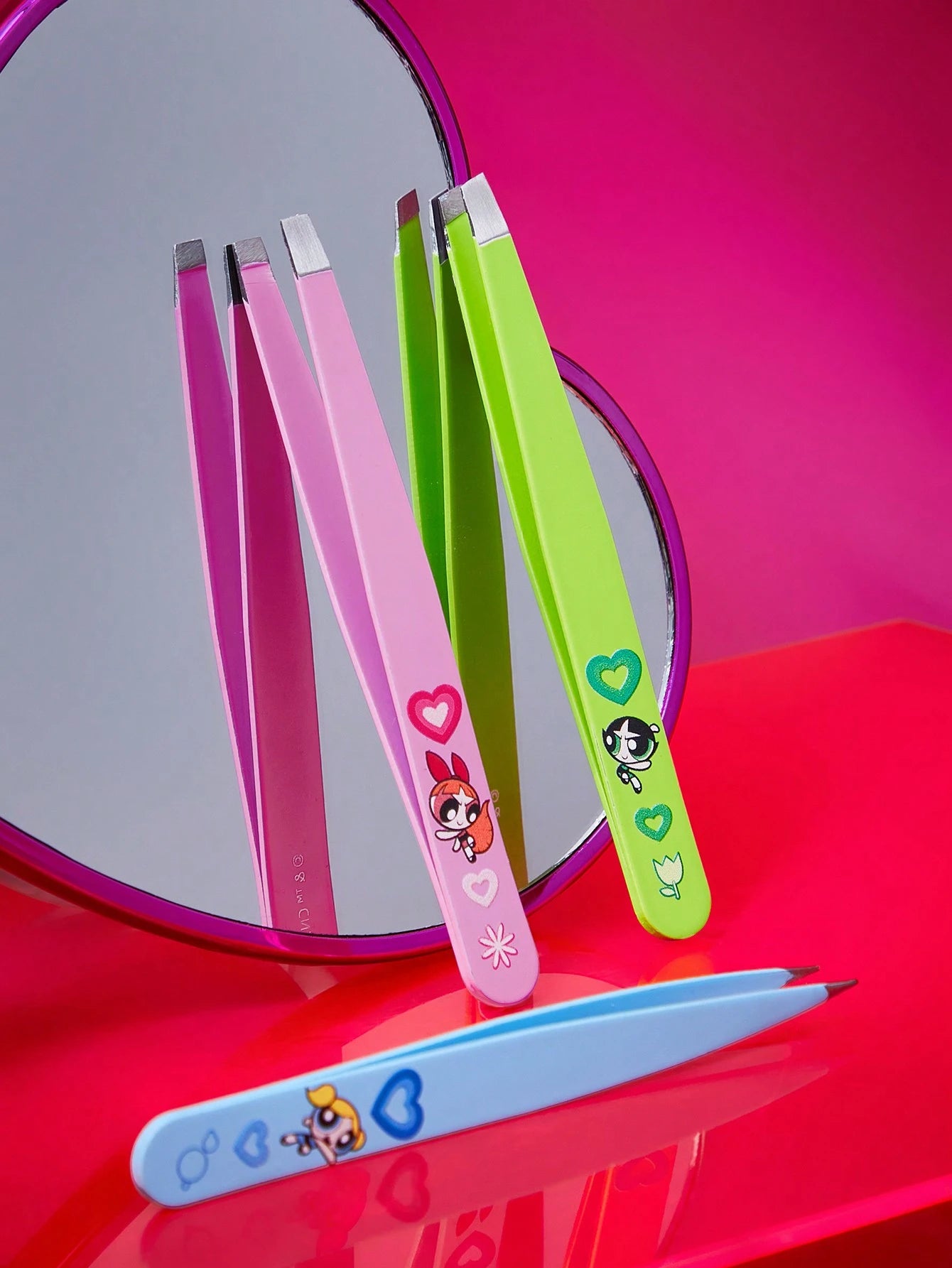 Betty Boop x 2 Pcs Multi-Functional High Precision Stainless Steel Eyebrow Tweezer Set, Cute And Practical Makeup Beauty Tools Set Essential For Home Use, Slanted Mouth, Pointed Nose Clip, Inclu
