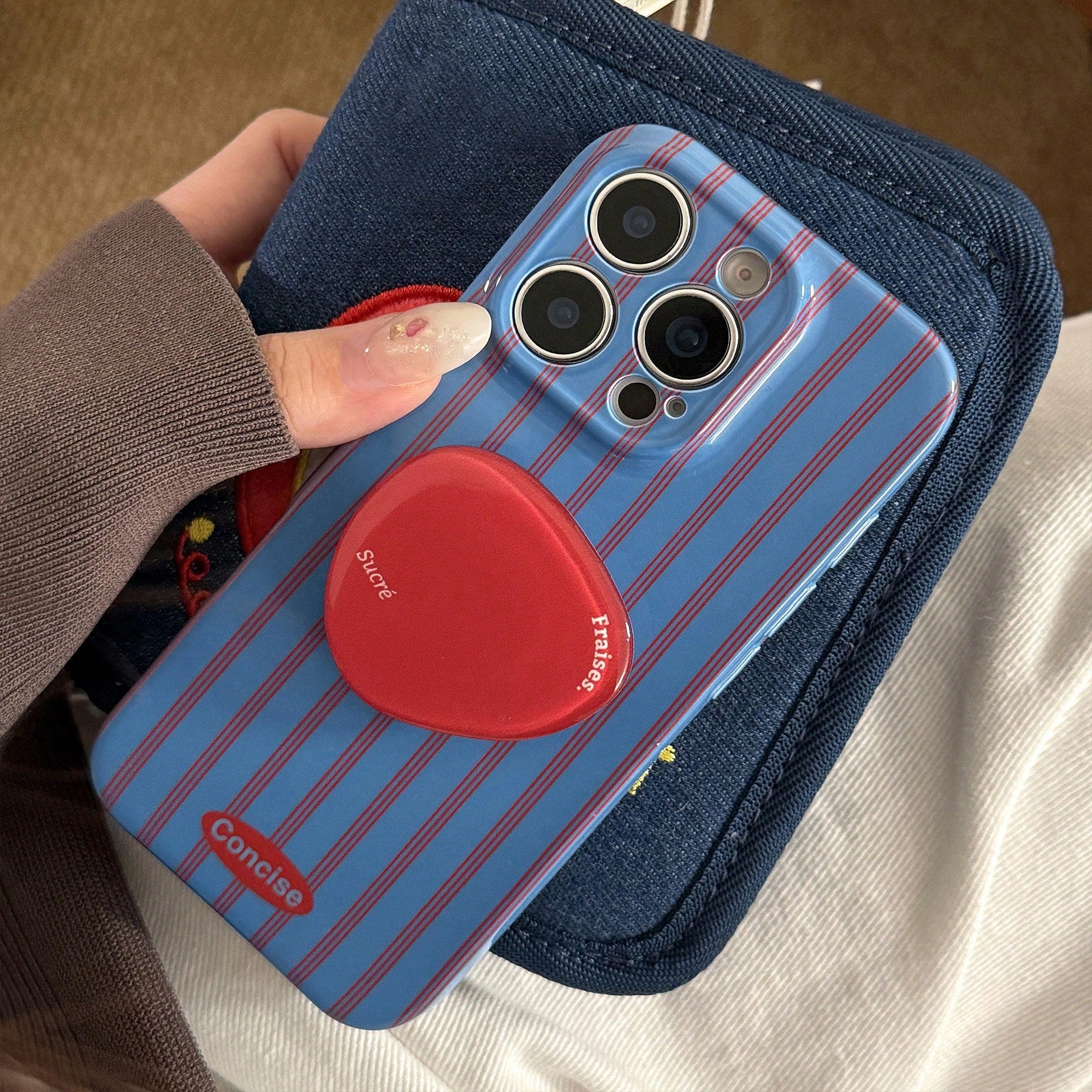 Blue Striped Element Stand Phone Case Blue Striped Element Stand Phone Case Striped Elements Stand Phone Case Blue Striped Element GUCADI 1pc Film Blue & Red Striped Soft Case Red Triple Circle Stand