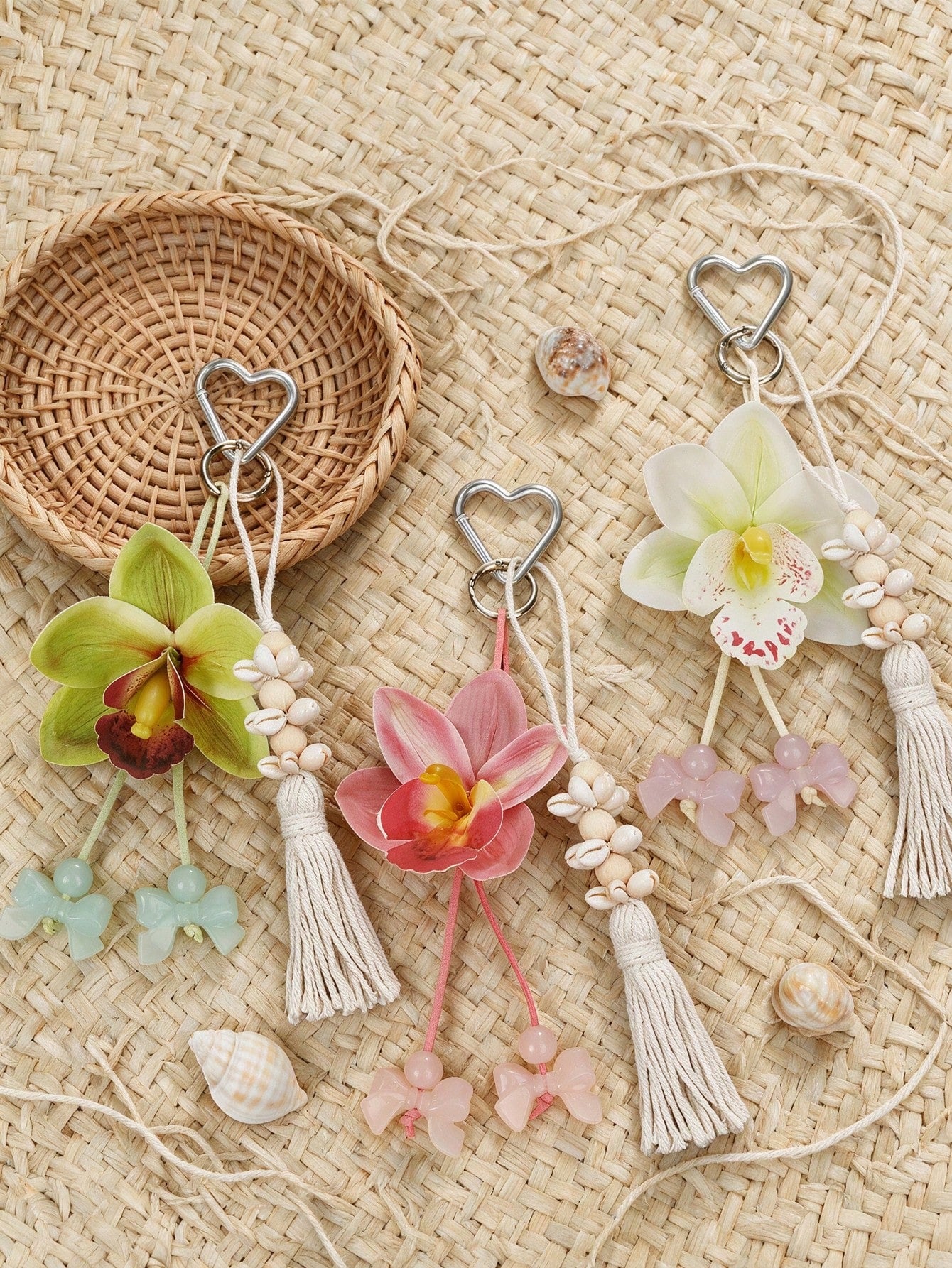 Bohemian Style Wooden Bead Faux Orchid Keychain With Shell Tassel, Y2K Cute Flower Bag Charm, Hawaiian Tropical Lucky Key Ring/Beach Accessory/Gift, Artificial Flower Keychain, Bohemian Party Gift, Su