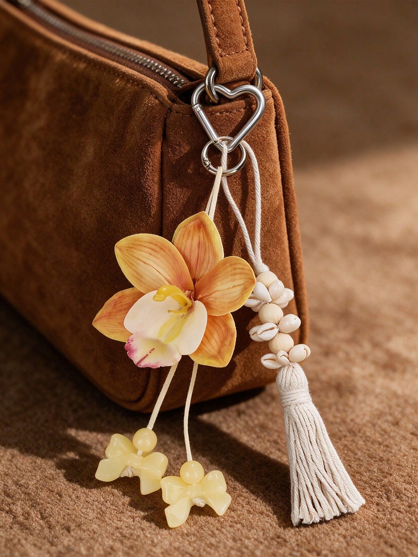 Bohemian Style Wooden Bead Faux Orchid Keychain With Shell Tassel, Y2K Cute Flower Bag Charm, Hawaiian Tropical Lucky Key Ring/Beach Accessory/Gift, Artificial Flower Keychain, Bohemian Party Gift, Su