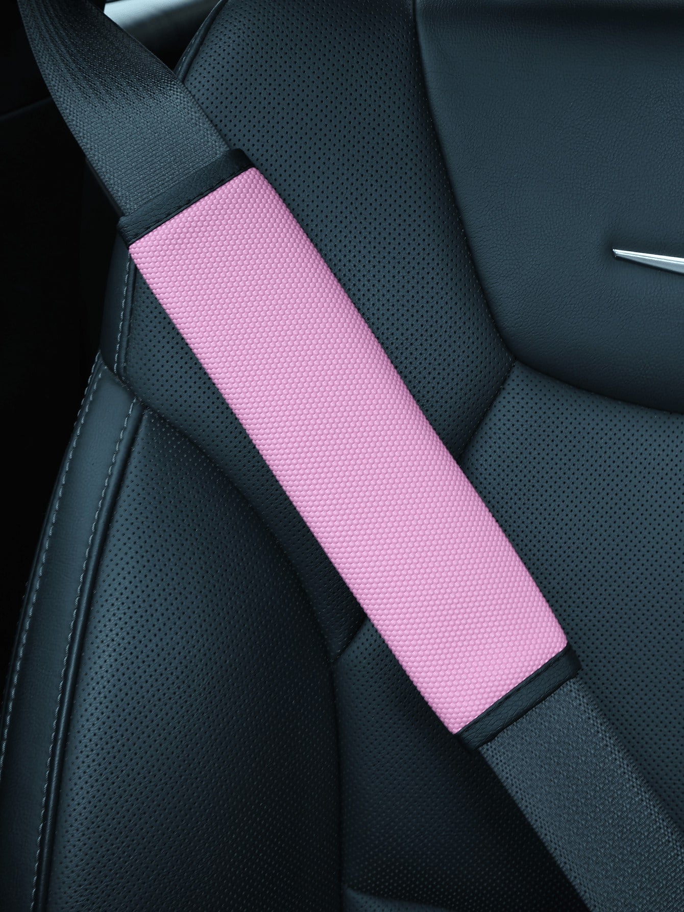 Car Seat Belt Shoulder Pad, Basketball Textured Embossed Dot Shaped Anti Slip Artificial Leather Seat Belt Cover, General Motors SUV Truck Wear-Resistant Shoulder Pad