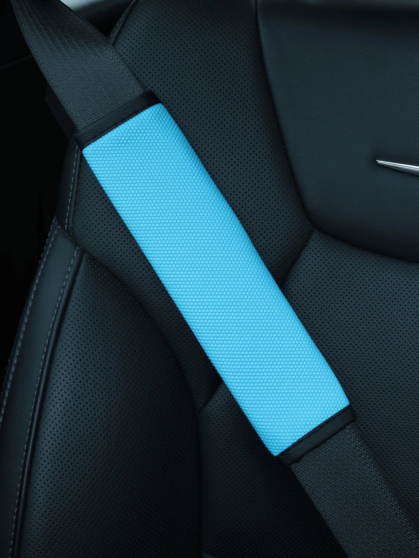 Car Seat Belt Shoulder Pad, Basketball Textured Embossed Dot Shaped Anti Slip Artificial Leather Seat Belt Cover, General Motors SUV Truck Wear-Resistant Shoulder Pad