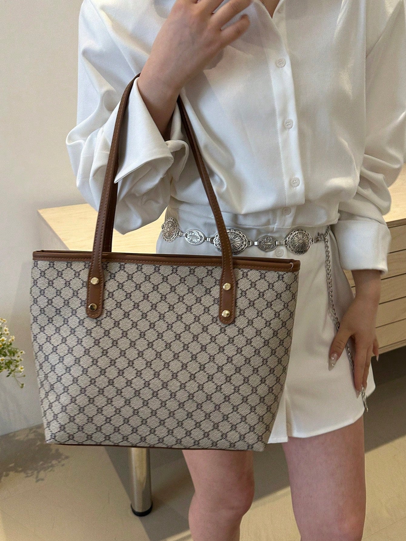 Classic Elegant Handbag, Women's Tote Bag, High-Quality Material, Valentine's Day Gift,Business Professional Women
