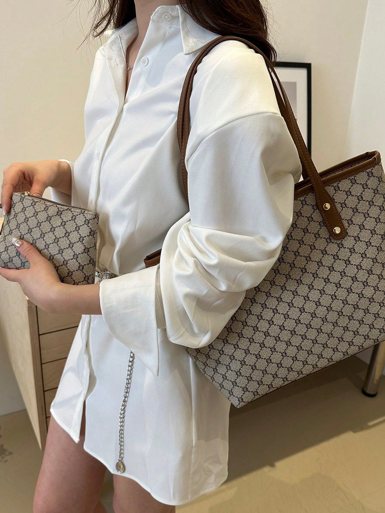 Classic Elegant Handbag, Women's Tote Bag, High-Quality Material, Valentine's Day Gift,Business Professional Women
