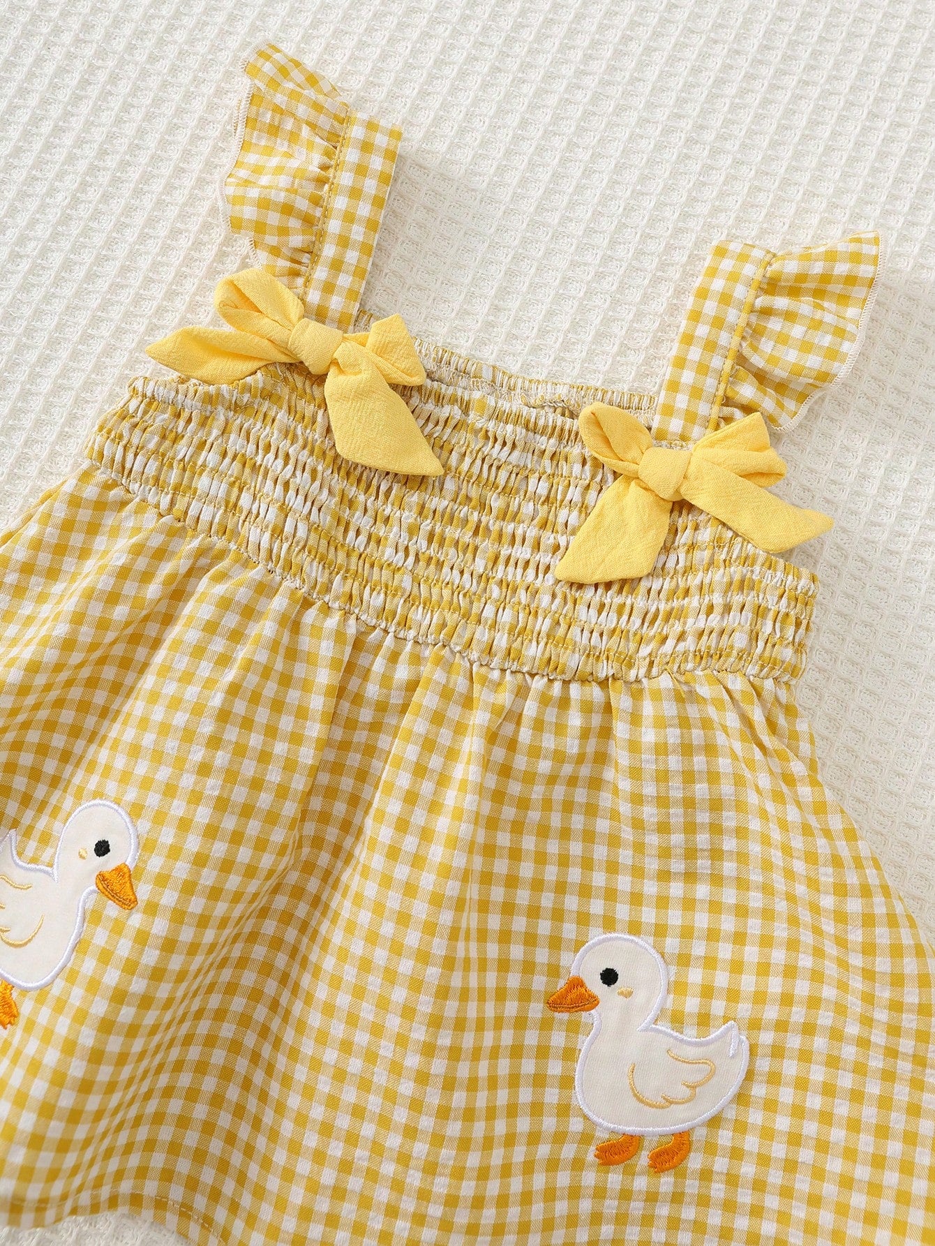 Cozy Pixies 2pcs Baby Girl Cartoon Duck Decor Bow Strap Top And Elastic Waist Shorts Set