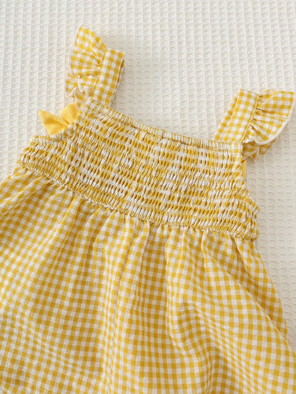Cozy Pixies 2pcs Baby Girl Cartoon Duck Decor Bow Strap Top And Elastic Waist Shorts Set