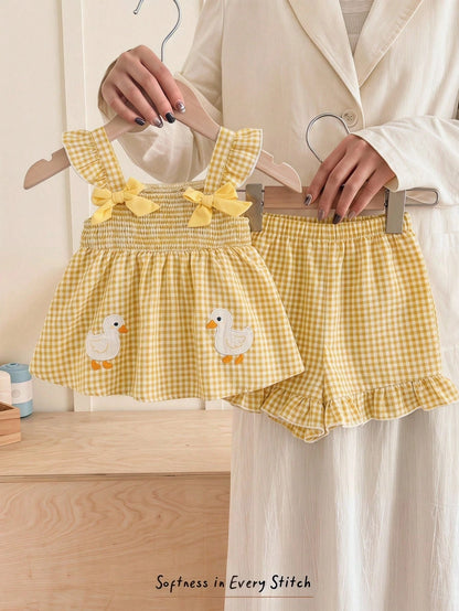 Cozy Pixies 2pcs Baby Girl Cartoon Duck Decor Bow Strap Top And Elastic Waist Shorts Set