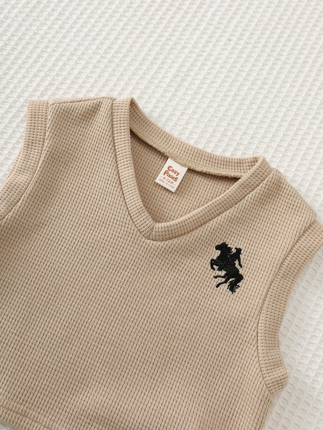 Cozy Pixies Baby Boy Baby Boy Khaki Knit Soft Waffle Fabric Horse Logo Embroidered Gentleman Vest White Short Sleeve Shirt Elastic Waist Shorts 3pcs Set Suitable For Summer Autumn All Seasons Multiple