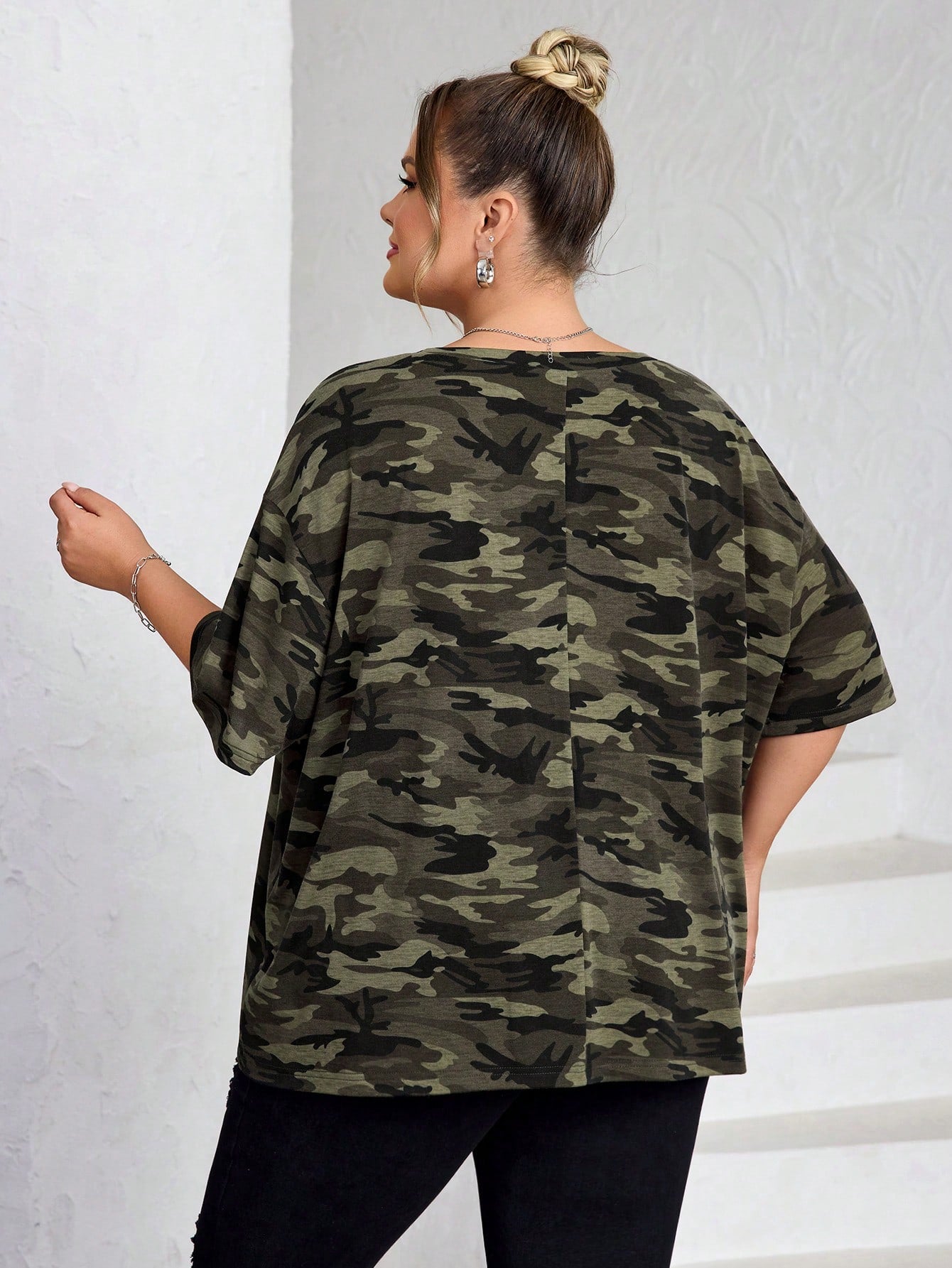 CURVE+ Plus Size Women's Camouflage Printed Round Neck Short Sleeved Casual Cowboy Business Casual T-Shirt, Suitable For Spring And Summer Travel, Curve Plus