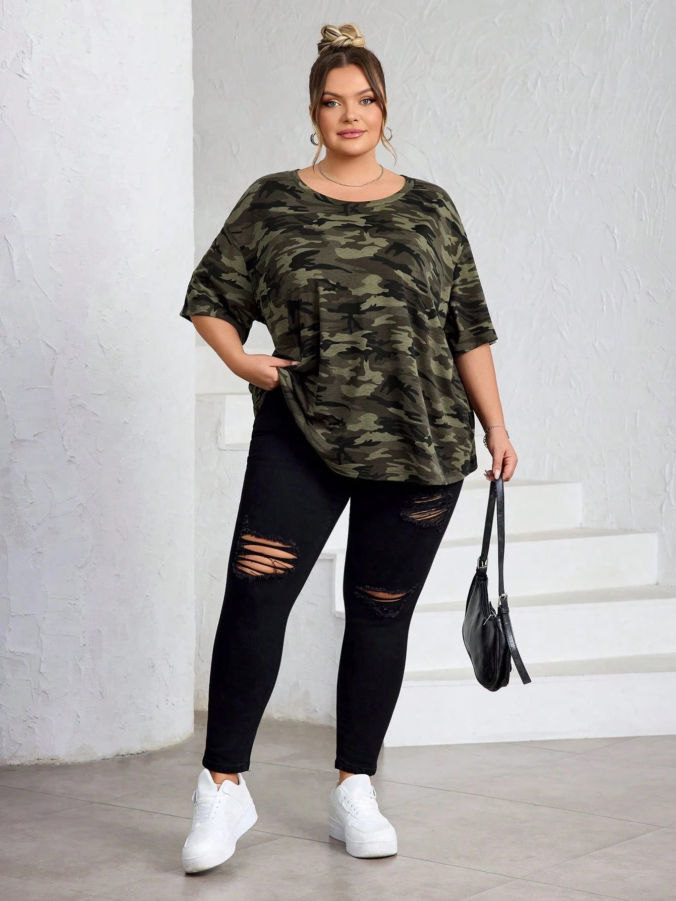 CURVE+ Plus Size Women's Camouflage Printed Round Neck Short Sleeved Casual Cowboy Business Casual T-Shirt, Suitable For Spring And Summer Travel, Curve Plus
