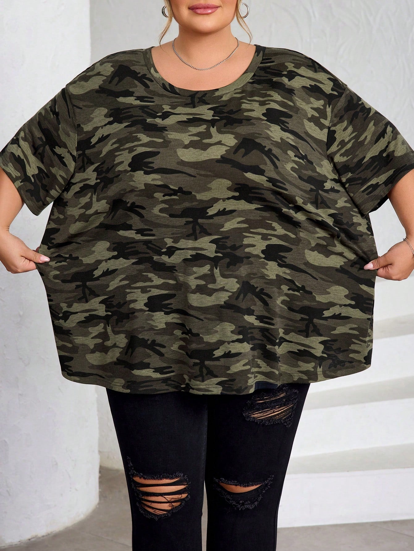 CURVE+ Plus Size Women's Camouflage Printed Round Neck Short Sleeved Casual Cowboy Business Casual T-Shirt, Suitable For Spring And Summer Travel, Curve Plus