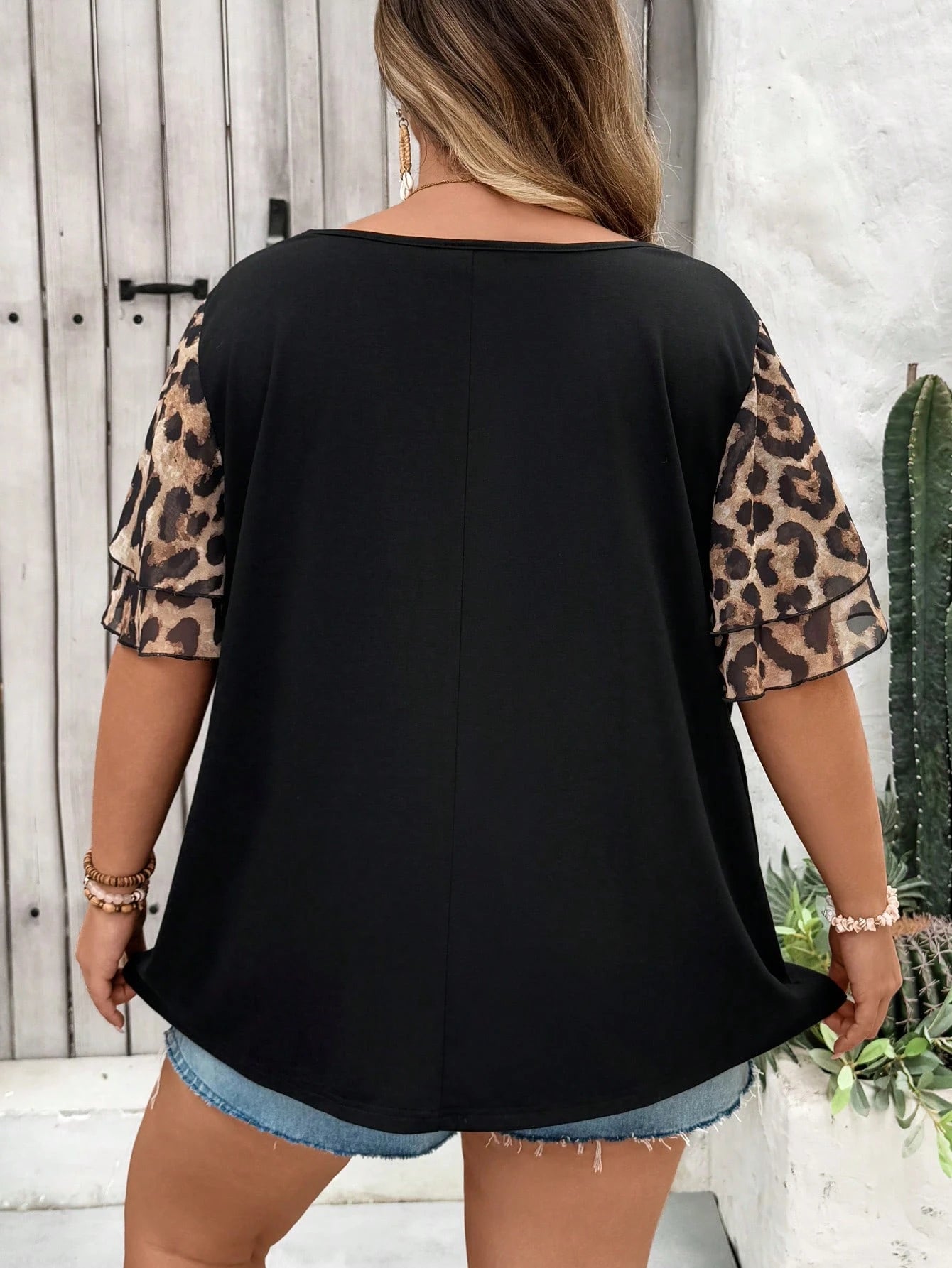 CURVE+ Plus Size Women's Valentine's Day Leopard Print Patchwork Pleated Sleeves Casual Elegant T-Shirt Top Curve Plus Boho Vacation Brunch Dinner
