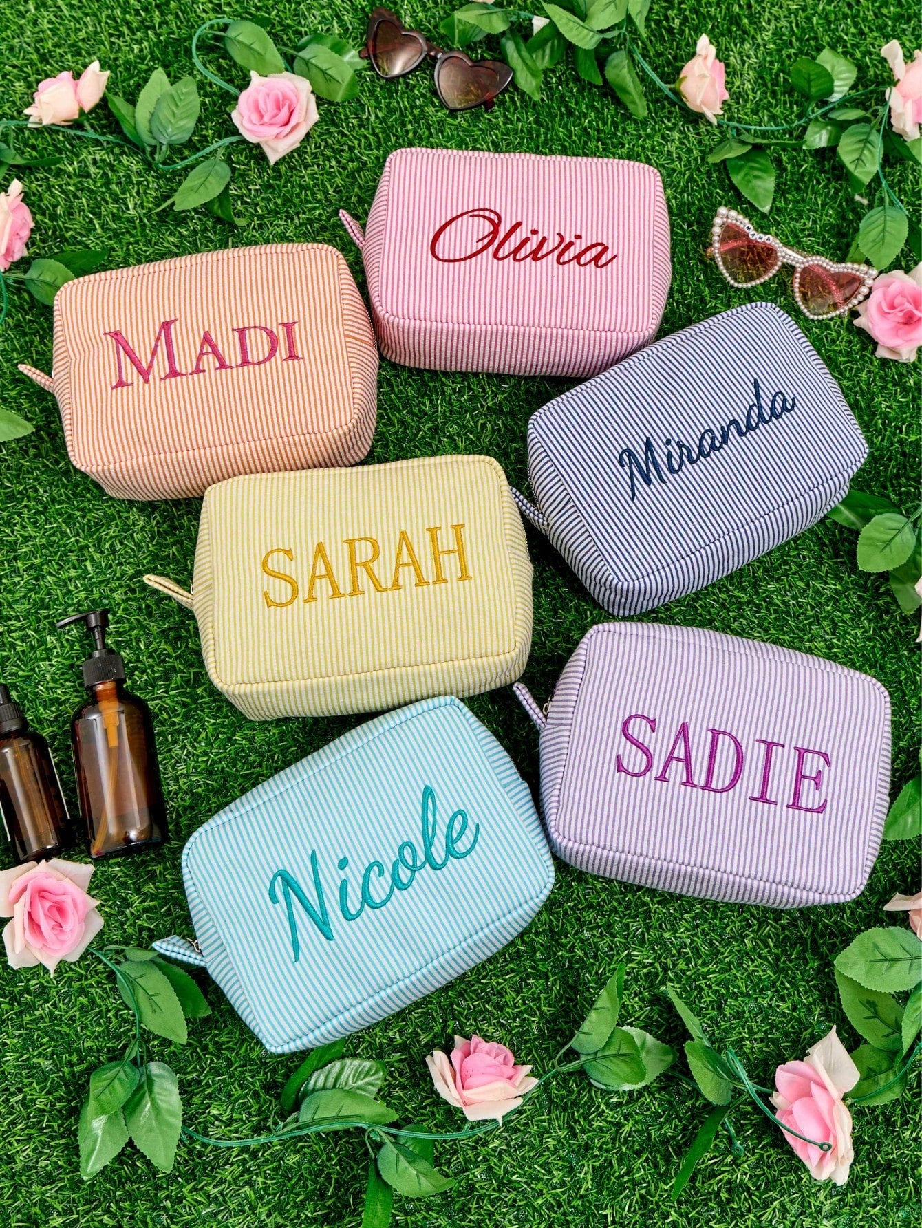Custom Makeup Bag, Bridal Shower Gift, Personalized Bridesmaid Gifts, Wedding Gift, Travel Toiletry Bag, Cosmetic Bag, Birthday Gift For Her, Monogrammed Toiletry Bag, Christmas Beauty Accessories, Mo